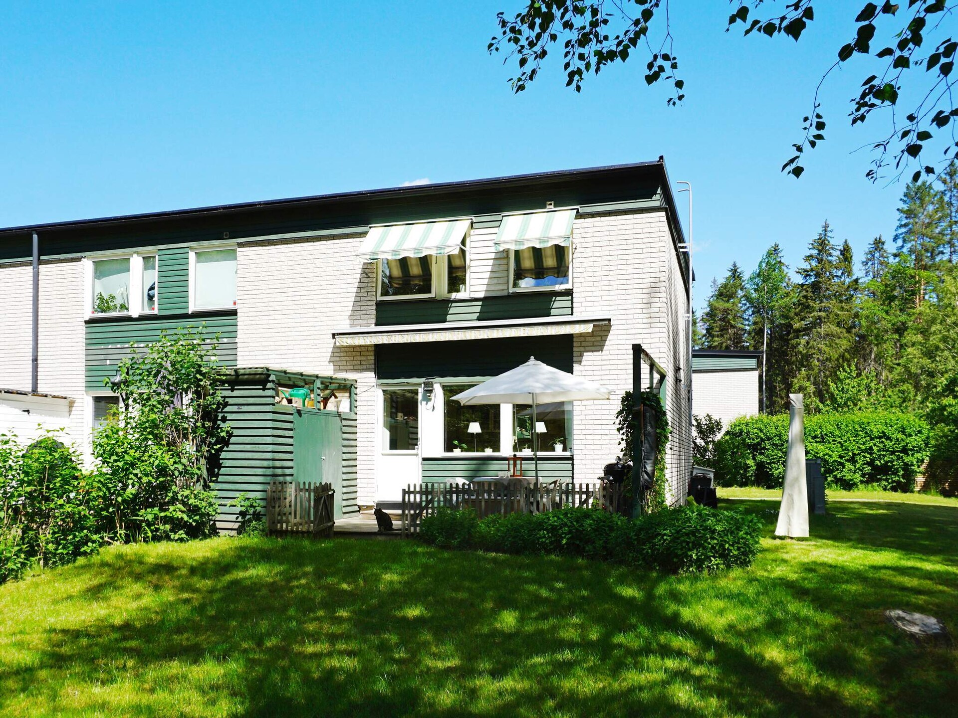 Modern vakantiehuis op Ekerö, 800m van meer en vlakbij golfbaan - foto 7