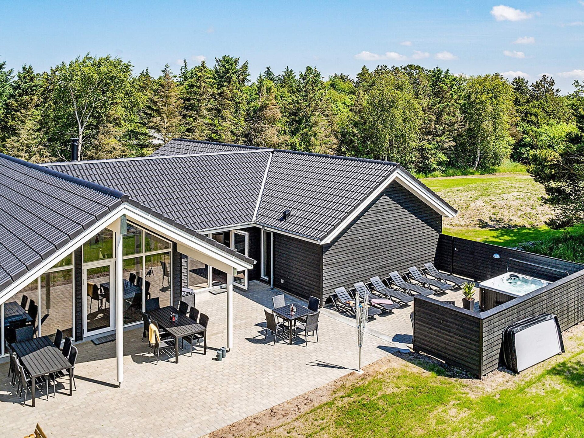 Ruim vakantiehuis in Blåvand voor 18 personen met zwembad en sauna - foto 92