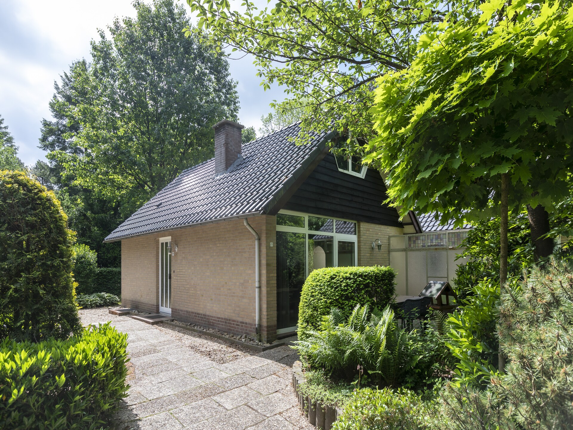 Charmante bosbungalow in Mook met tuin, huisdieren welkom - foto 6