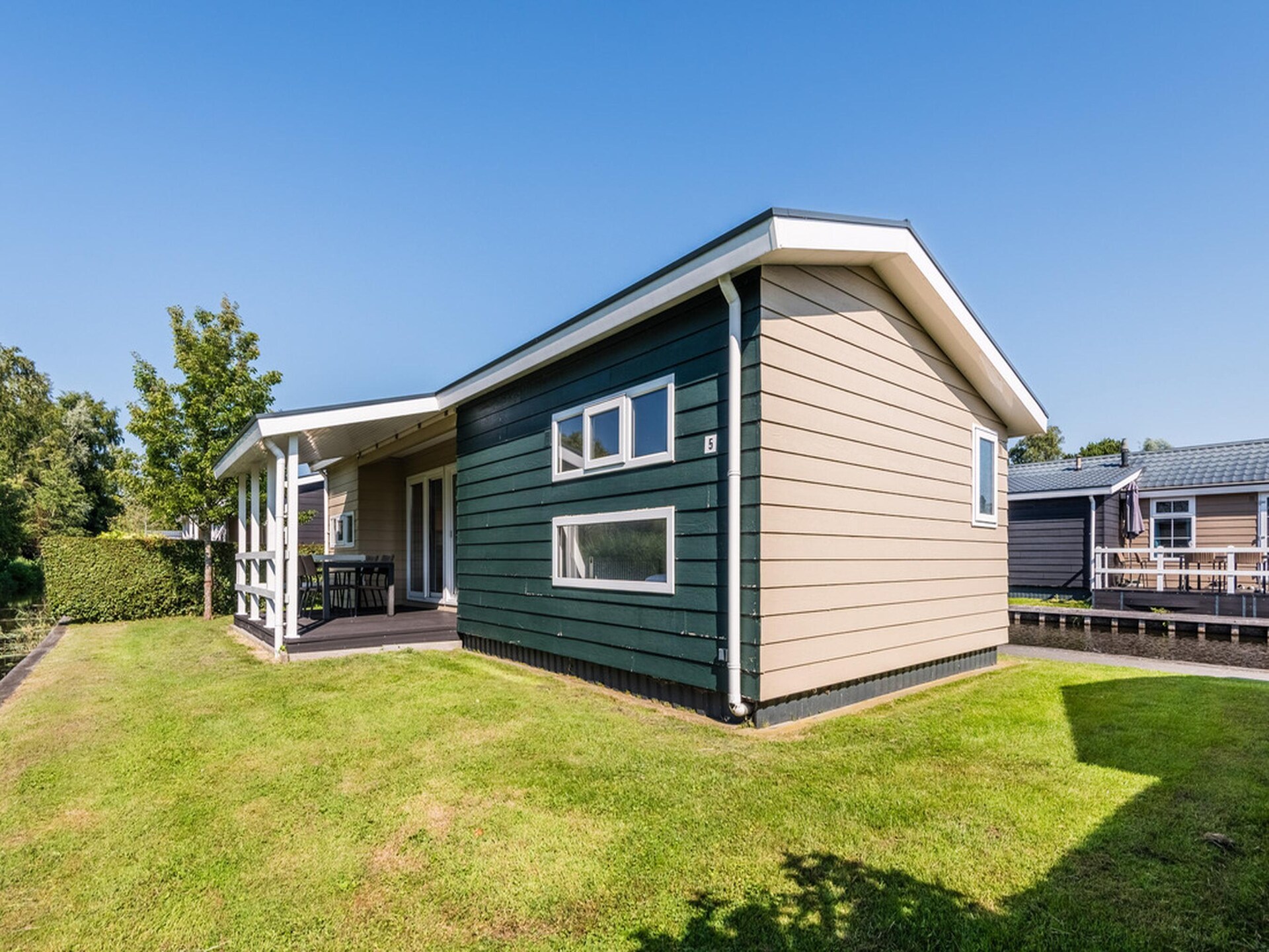 Comfortabel chalet aan het water in Giethoorn voor 4 personen - foto 1