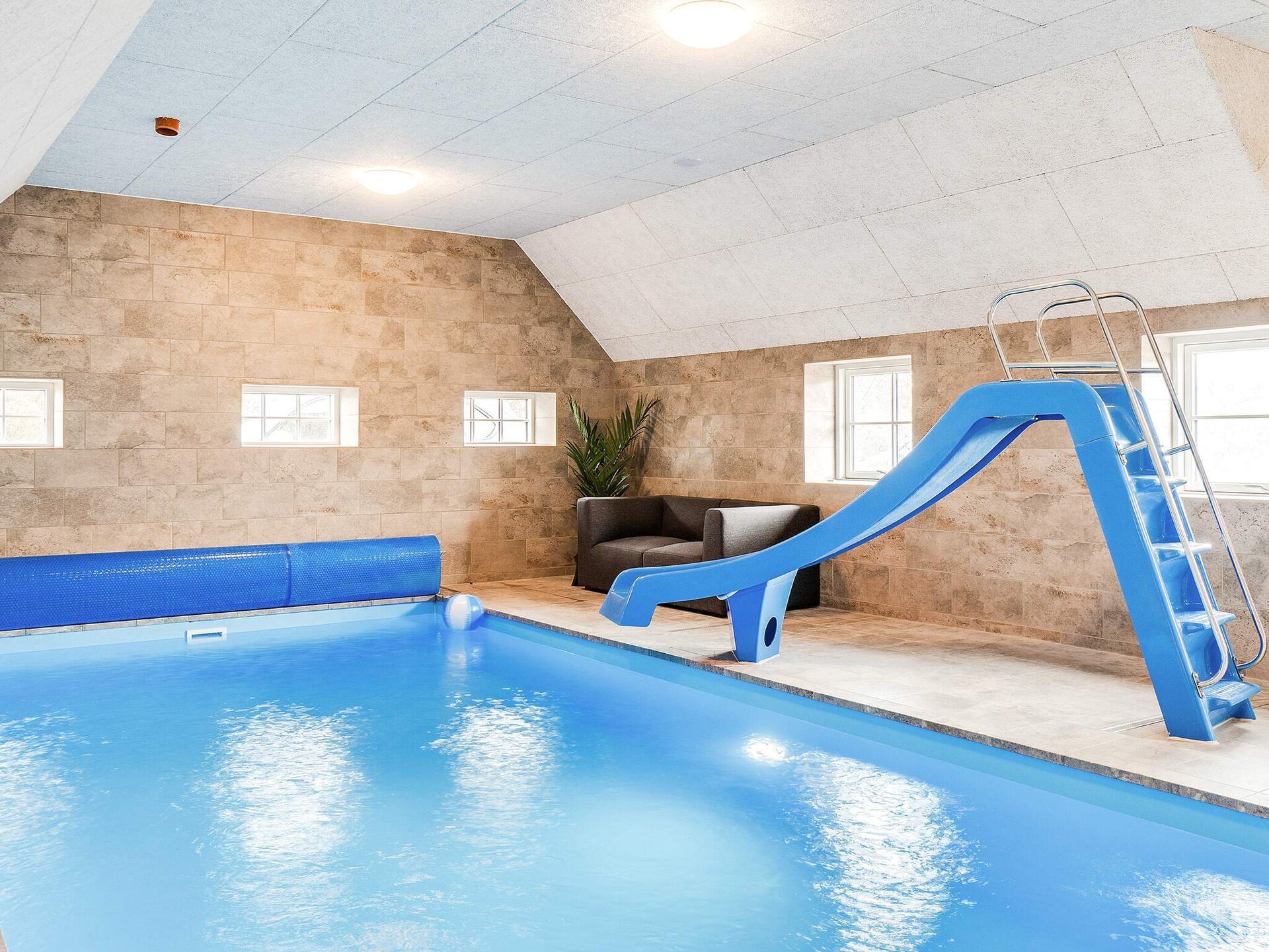 Op 900 m van zee: luxe vakantiehuis in Ringkøbing voor 28 personen - foto 33