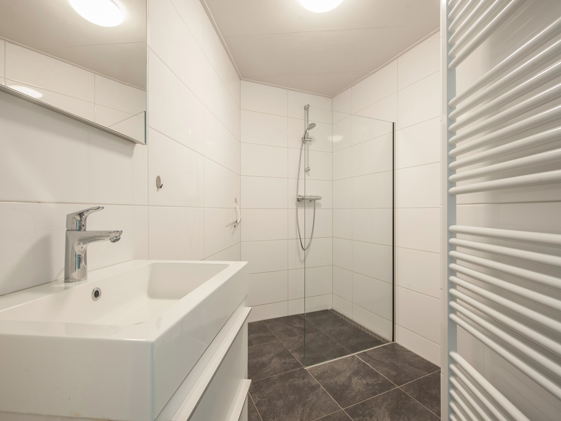Ruime 10-persoonsbungalow in Hof Domburg, vlakbij strand en zee - foto 12