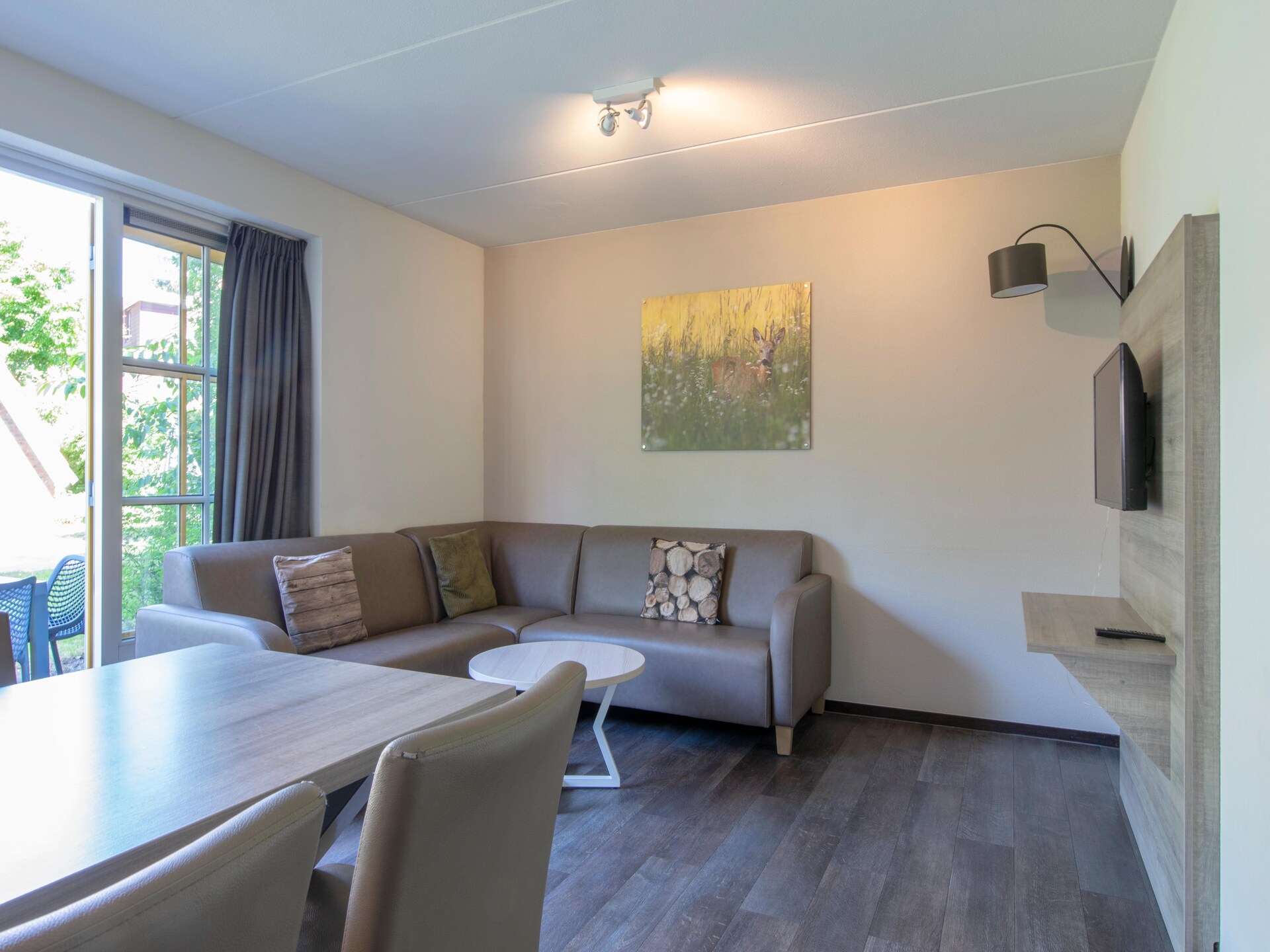 Vrijstaand vakantiehuis op bosrijk park, 10 km van Breda - foto 8