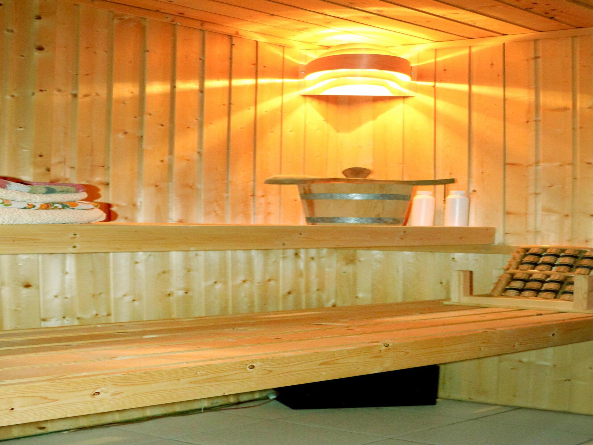 Ruim appartement aan de bosrand met sauna, vlakbij de Rennsteig - foto 18