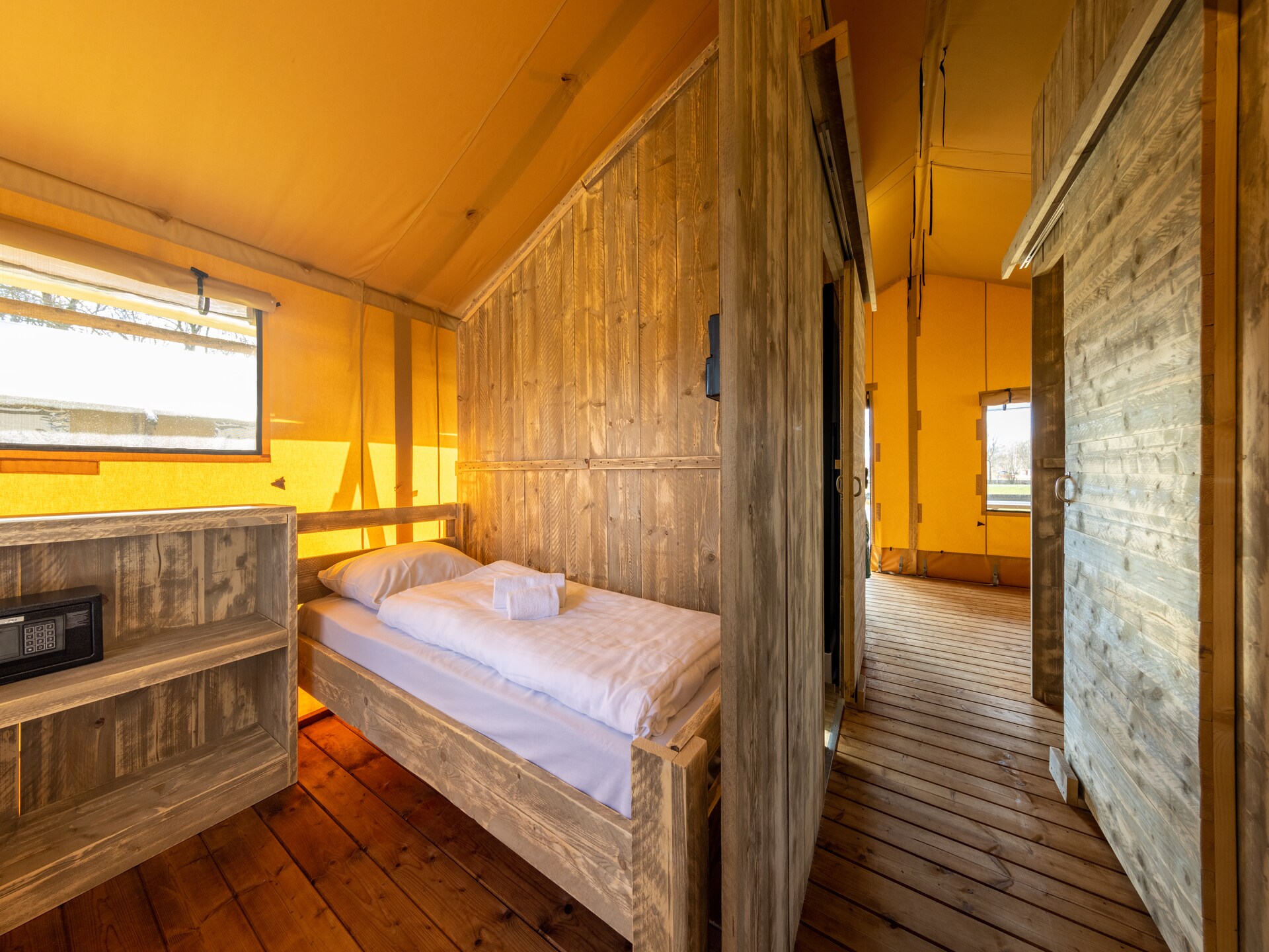 Glamping tentlodge met zwembad op bosrijk Hunzepark in Drenthe - foto 17