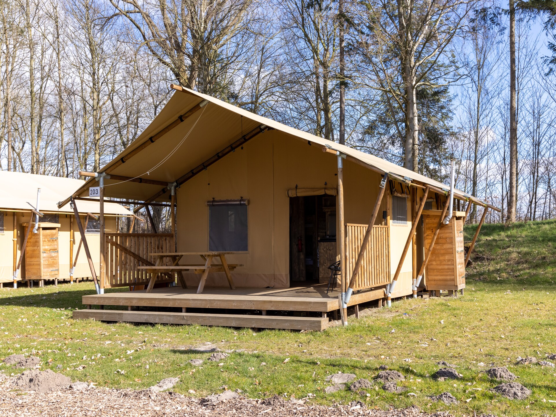 Glamping tentlodge met zwembad op bosrijk Hunzepark in Drenthe - foto 11