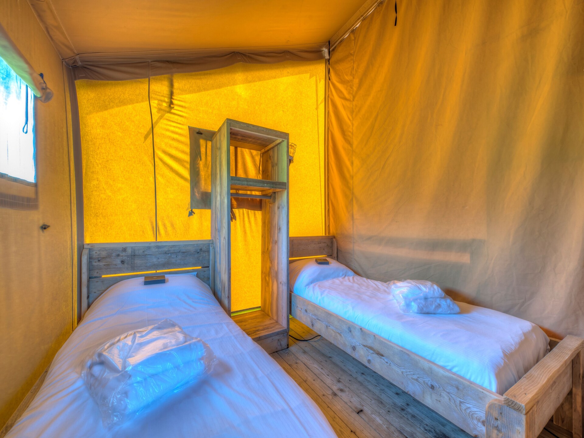 Glamping in safaritent op Vakantiepark De Katjeskelder | 4 pers. - foto 7