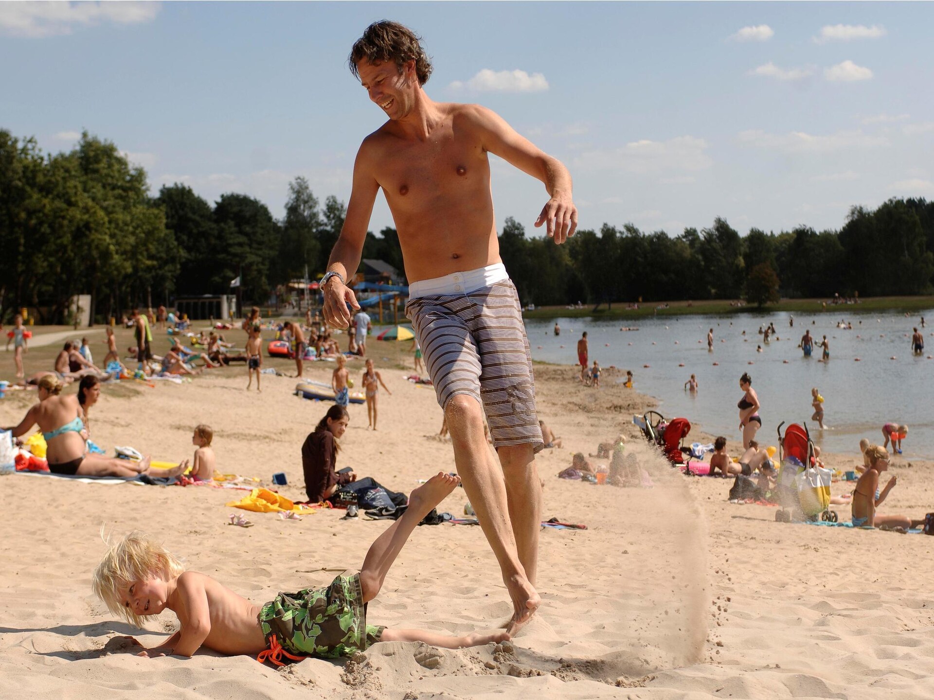 Safaritent met veranda op Bospark 't Wolfsven, 12 km van Eindhoven - foto 14