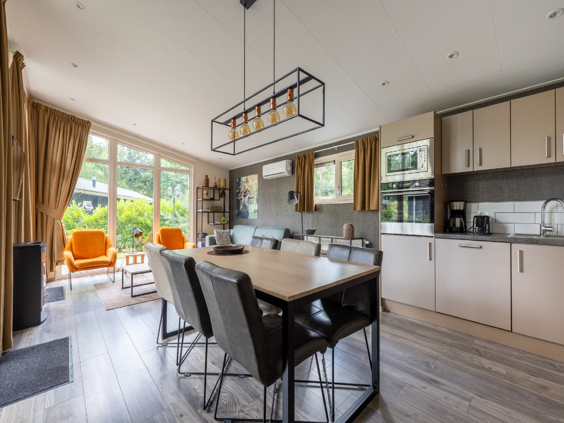 Vrijstaand 6-persoons chalet met tuin op Vakantiepark De Rimboe in Hoenderloo - foto 11