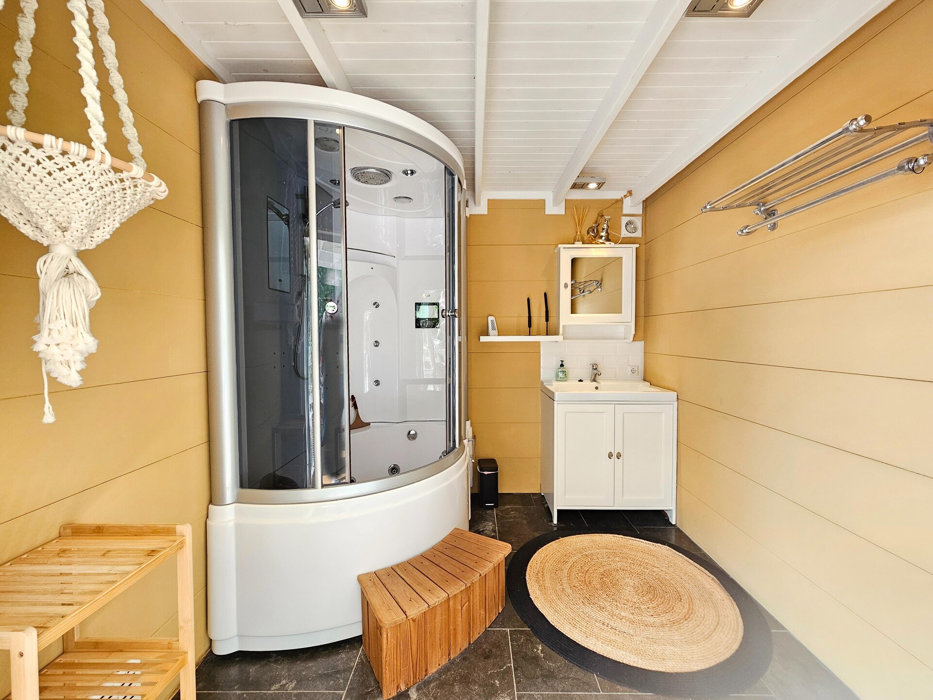 Wellness chalet met jacuzzi op de Veluwe voor 4 personen - foto 34