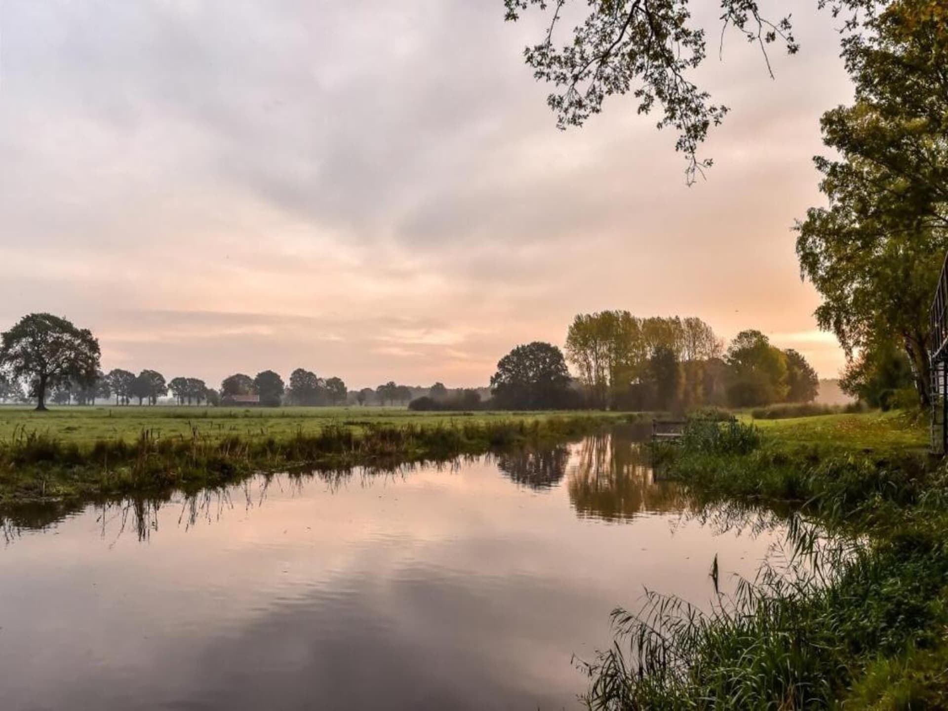 Sfeervol landhuis in Rijssen met hottub en weids uitzicht - foto 33