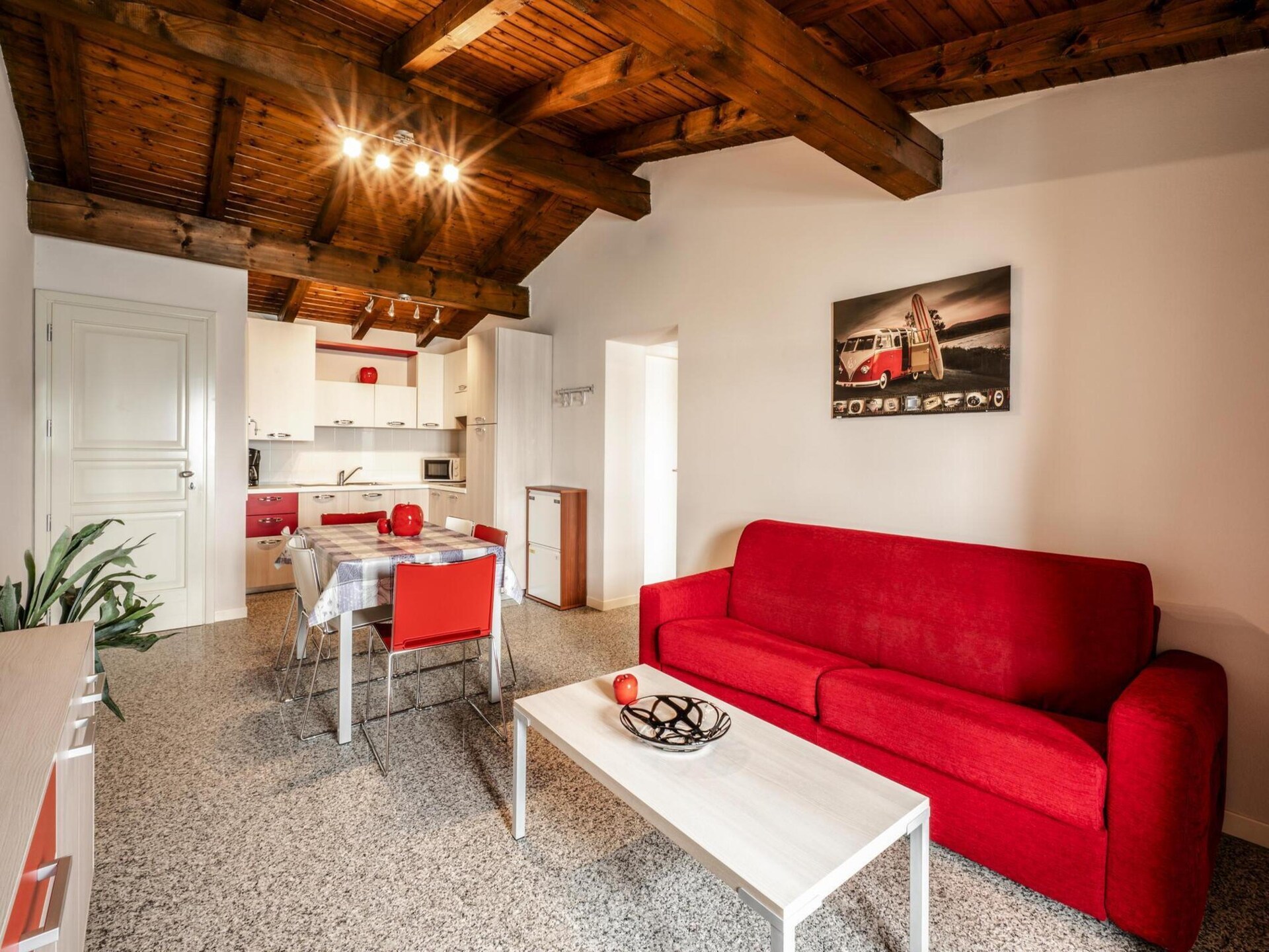 Luxe appartement voor 6 aan het Gardameer met zwembad en privéstrand - foto 7