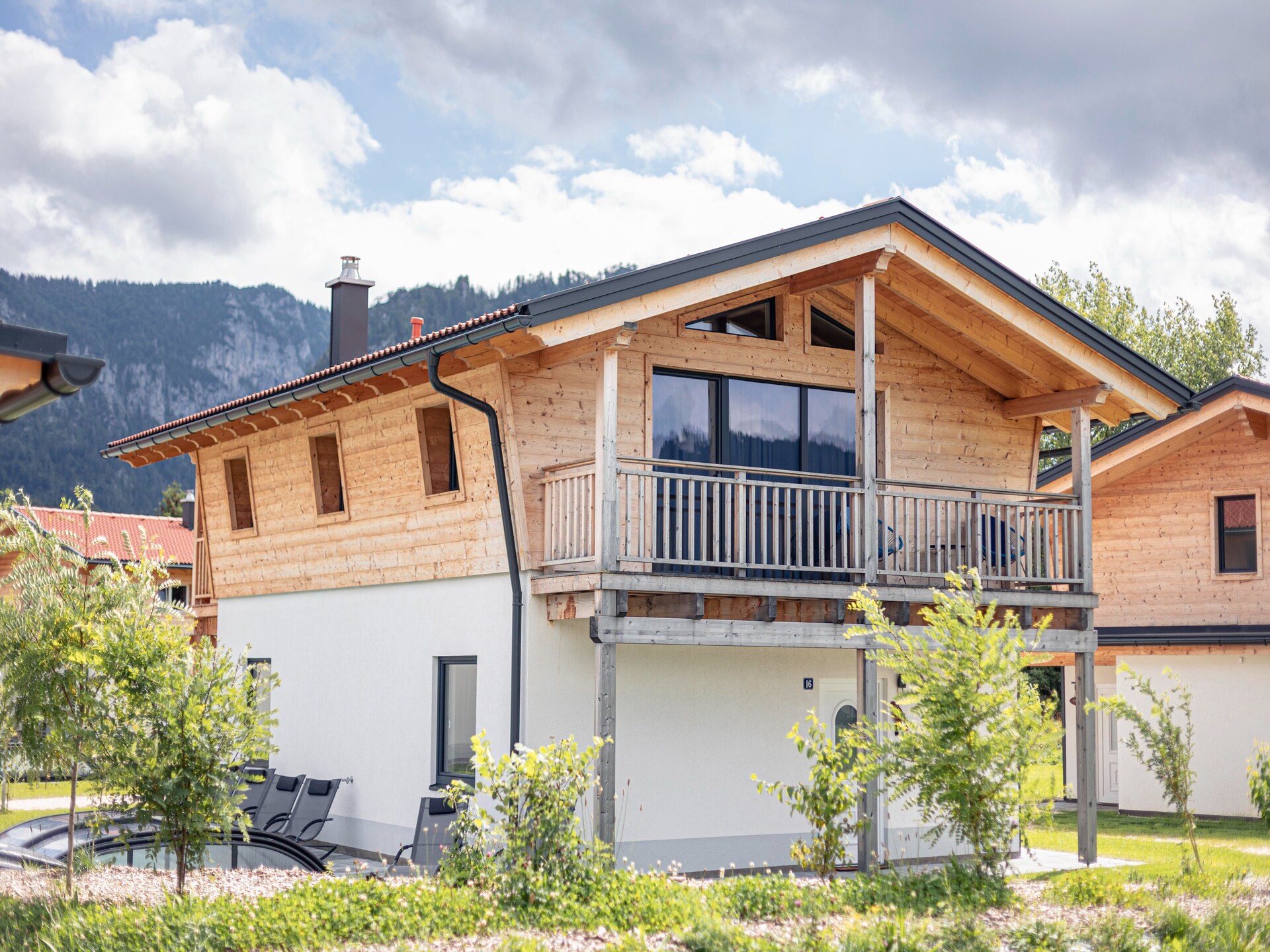 Exclusief chalet in Inzell met privézwembad, sauna en bergzicht voor 8 personen - foto 3
