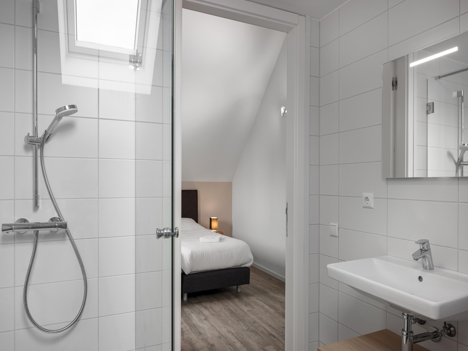 Luxe vrijstaande villa aan het Veerse Meer met tuin, voor 6 personen - foto 12