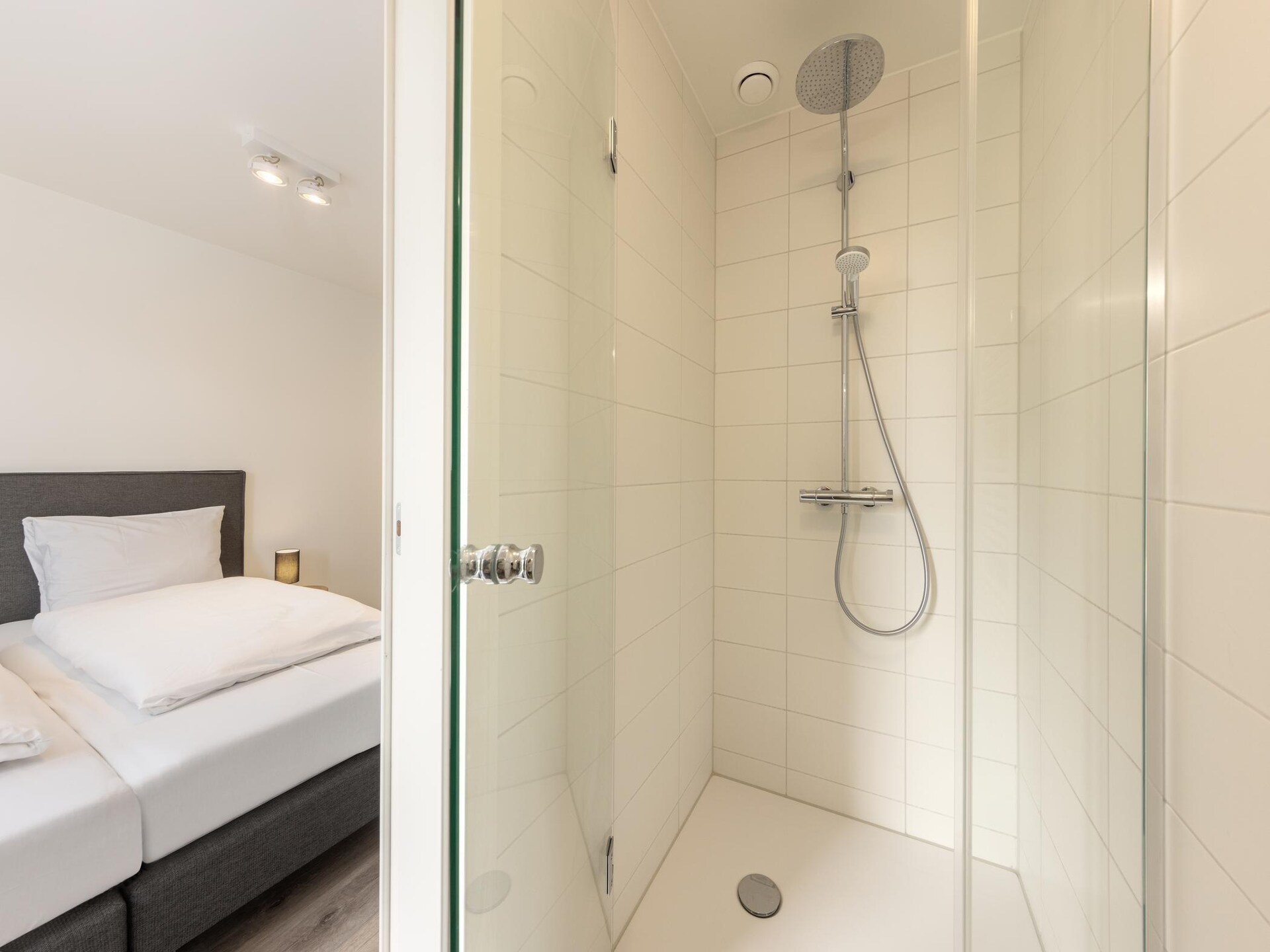 Elegante waterwoning met tuin, huisdieren welkom in Zeeland - foto 12