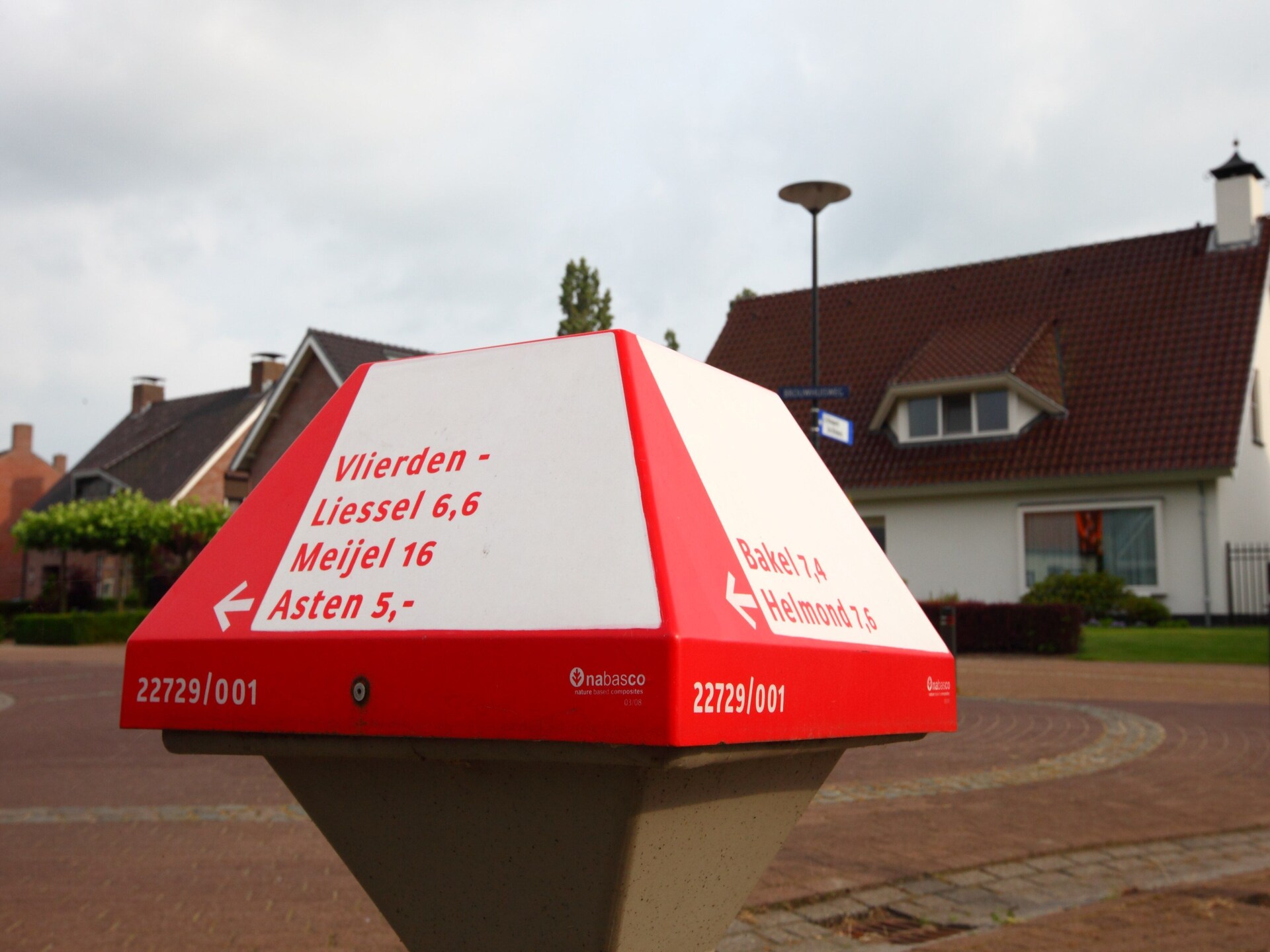 Vrijstaande bungalow aan de rand van het bos op rustig vakantiepark in De Peel - foto 17