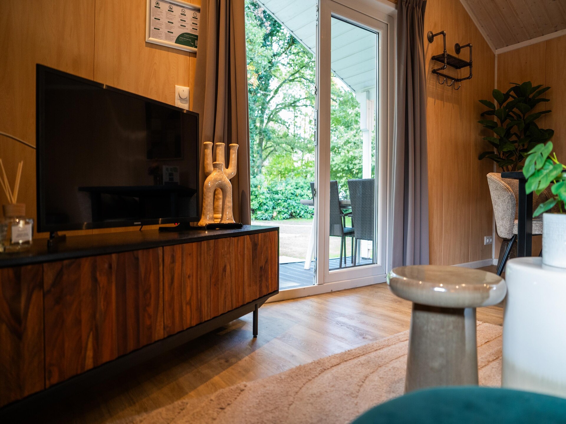 Vrijstaand chalet in Land van de Zaligheden, met zwembad op park - foto 8