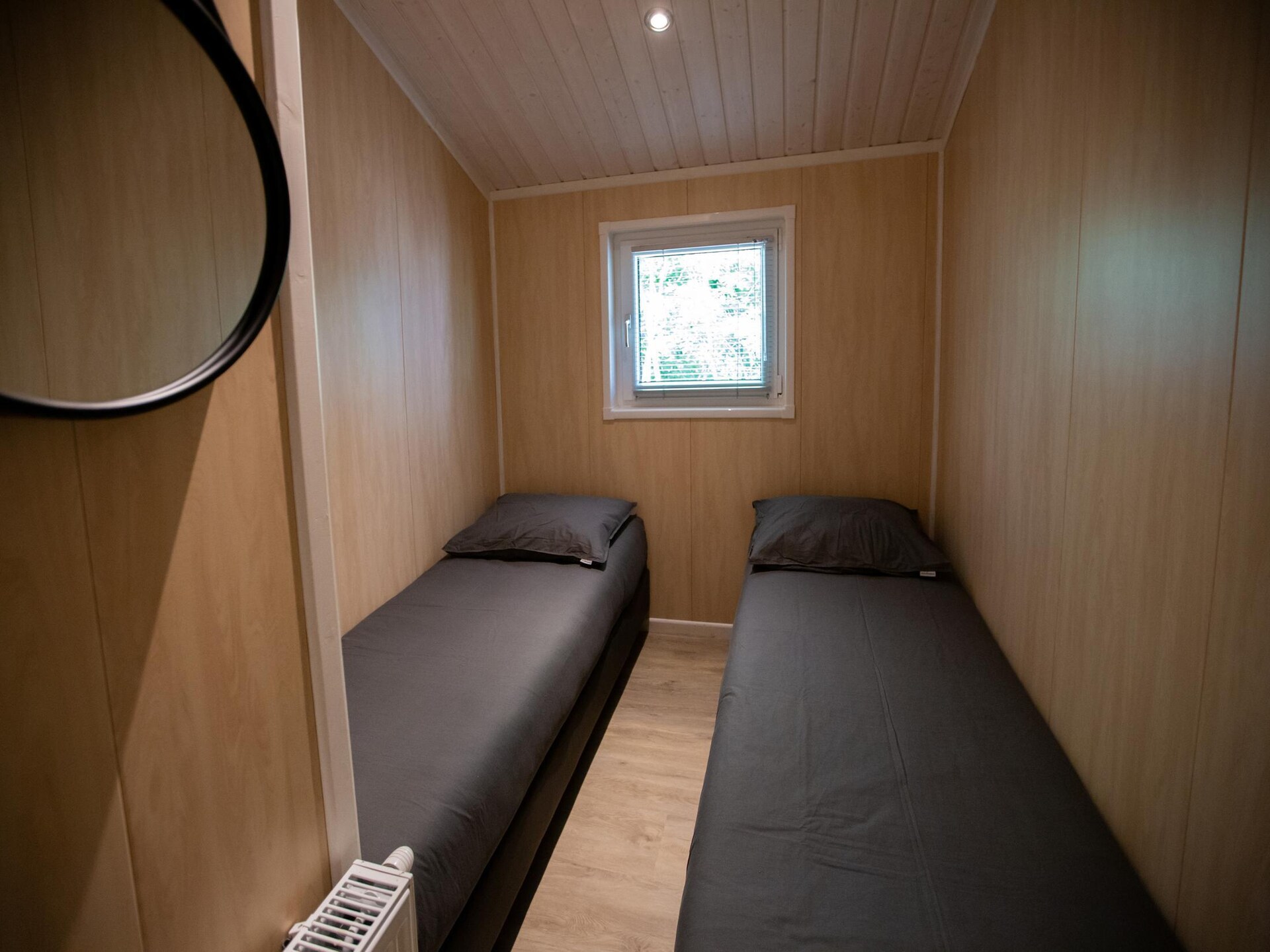Charmante vrijstaande lodge op vakantiepark in groene omgeving Oirschot - foto 8