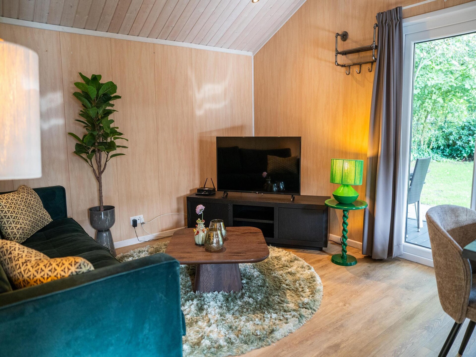 Charmante vrijstaande lodge op vakantiepark in groene omgeving Oirschot - foto 7
