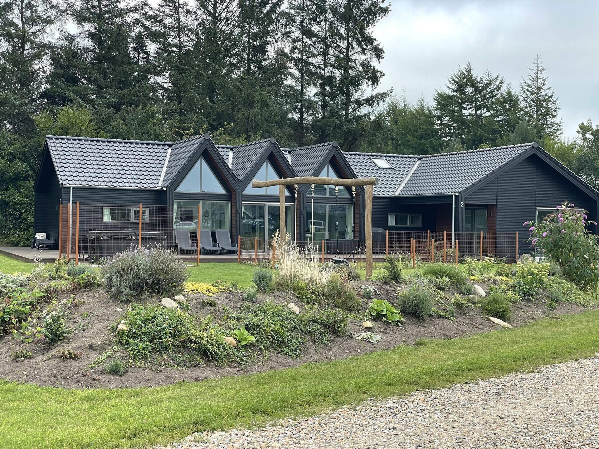 Op 300 m van het meer: Modern vakantiehuis in Ansager voor 12 personen - foto 1