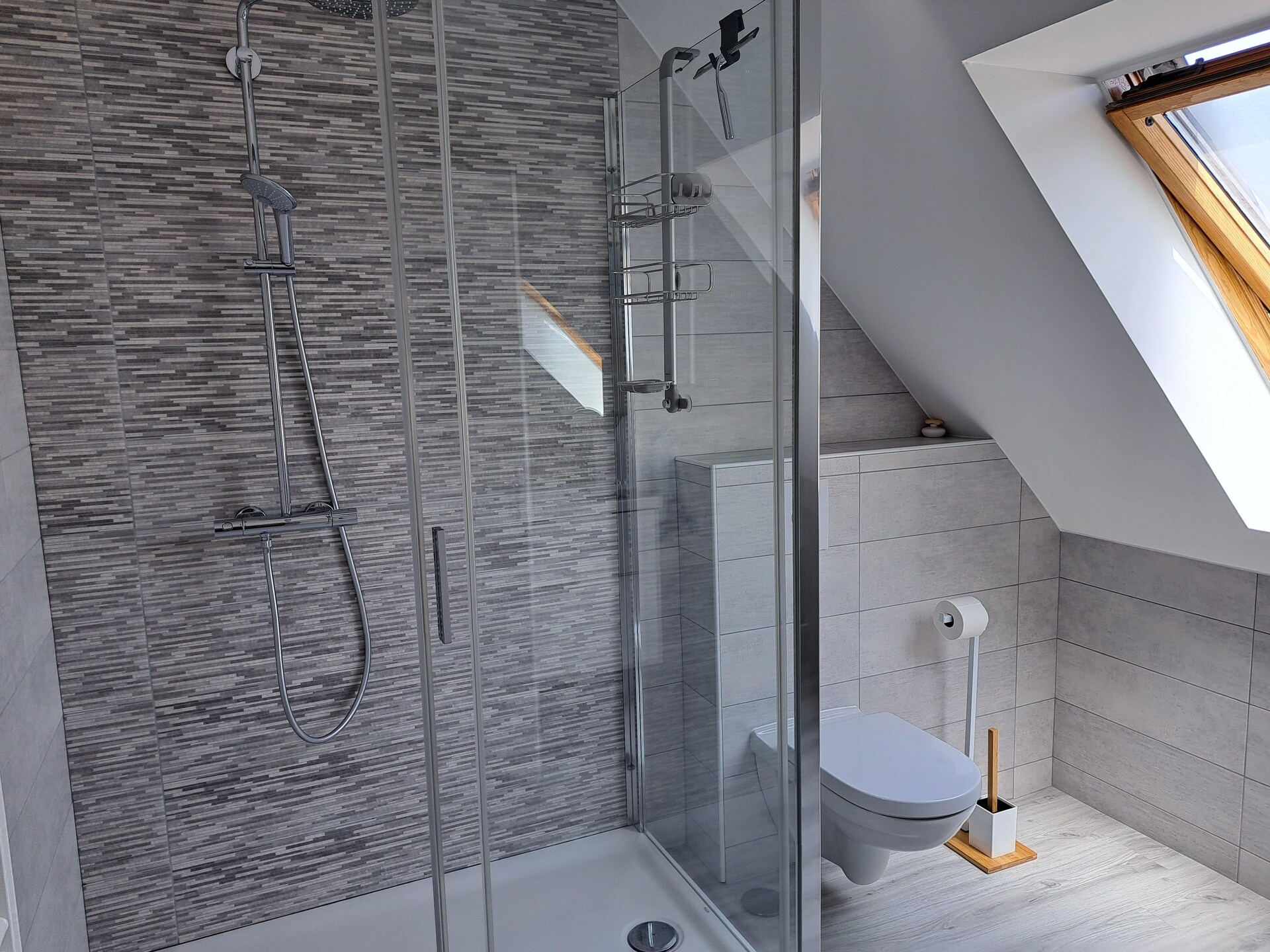 Op 950 m van zee: Modern vakantiehuis met jacuzzi in Plouarzel - foto 12