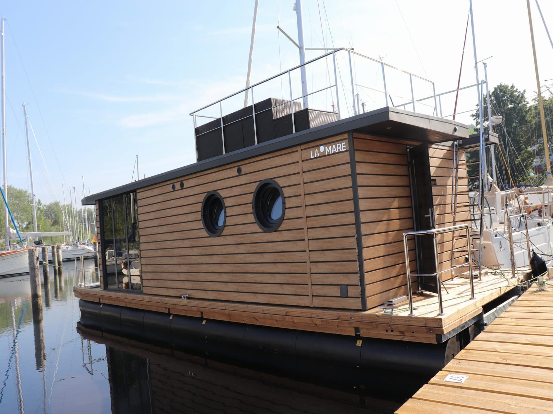 Unieke woonboot Hausboot Leni in de haven van Flensburg - foto 5