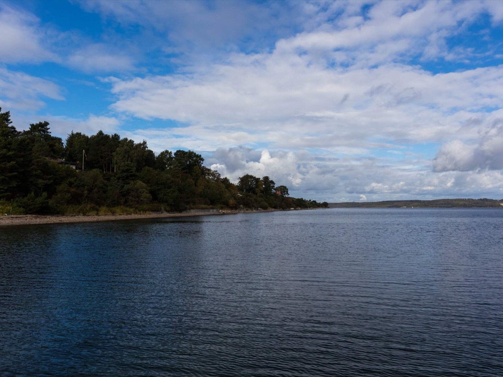 Vrijstaand vakantiehuis met sauna en whirlpool op 300 meter van het fjord - foto 21