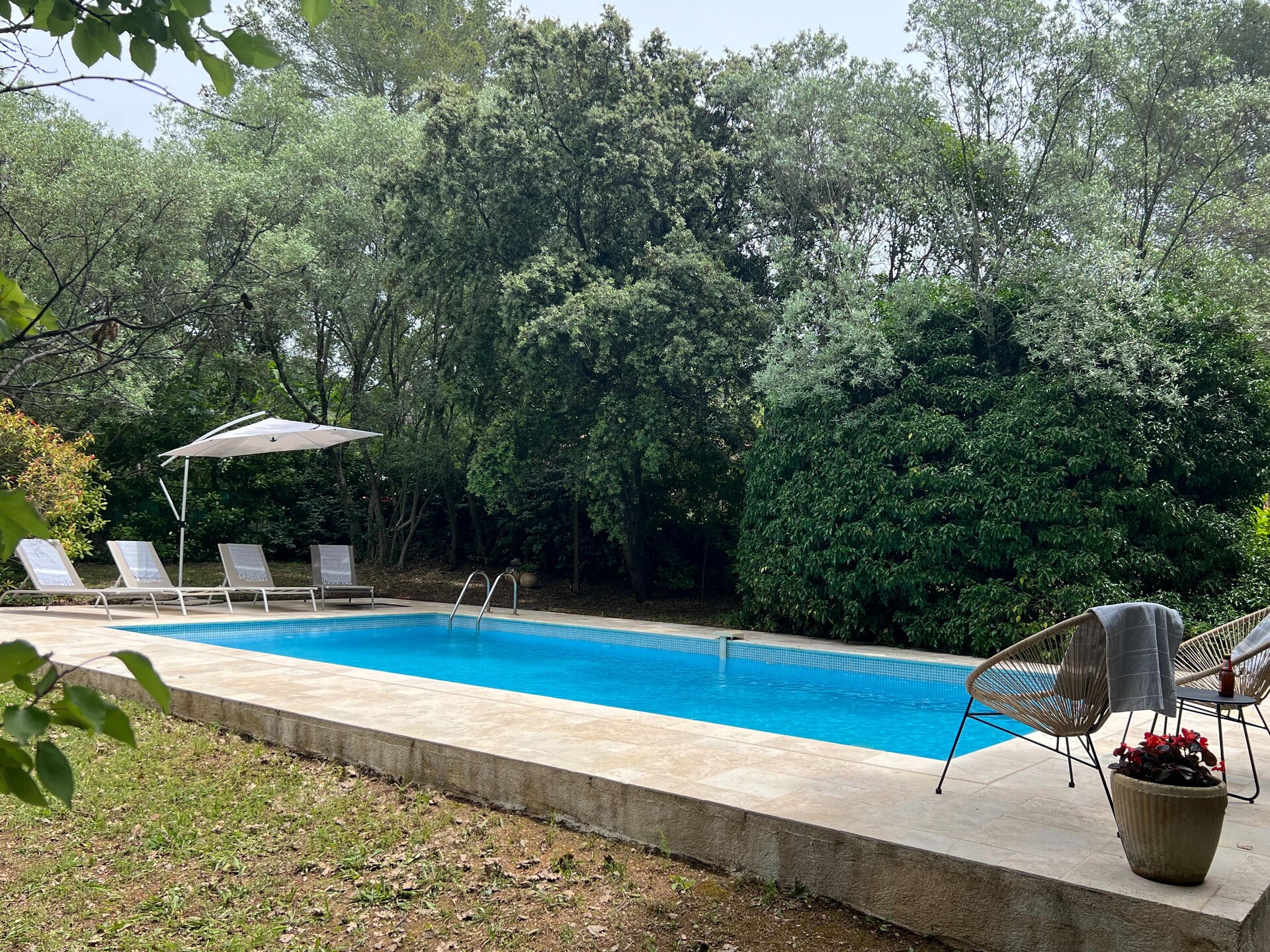 Sfeervol gelijkvloers huis met privézwembad en omheinde tuin in Draguignan - foto 9