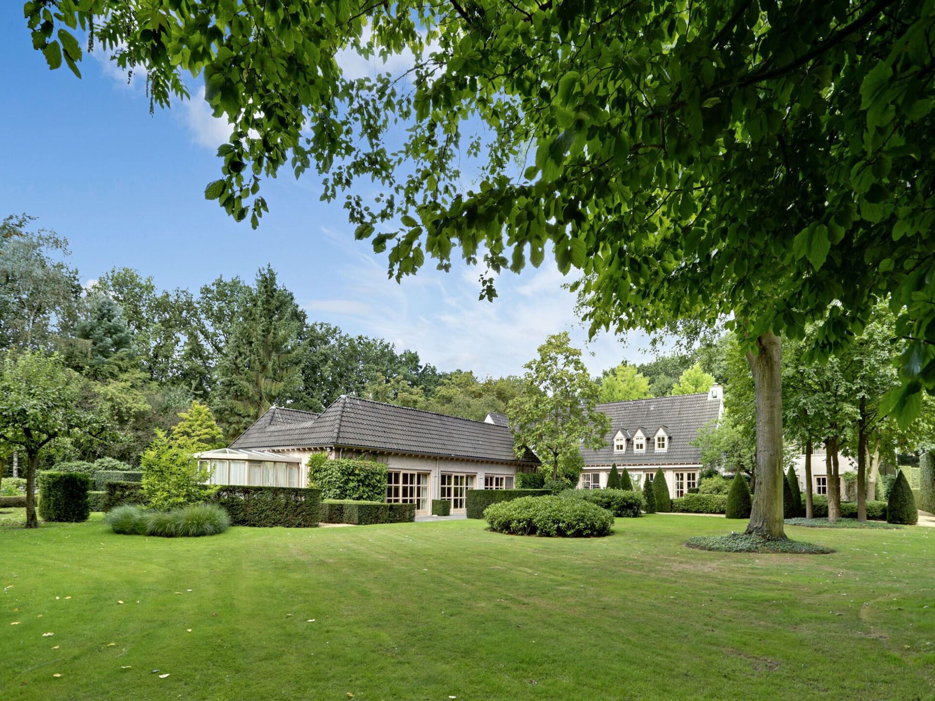 Luxe landhuis met zwembad en sauna aan Loonse Duinen voor 14 personen - foto 35