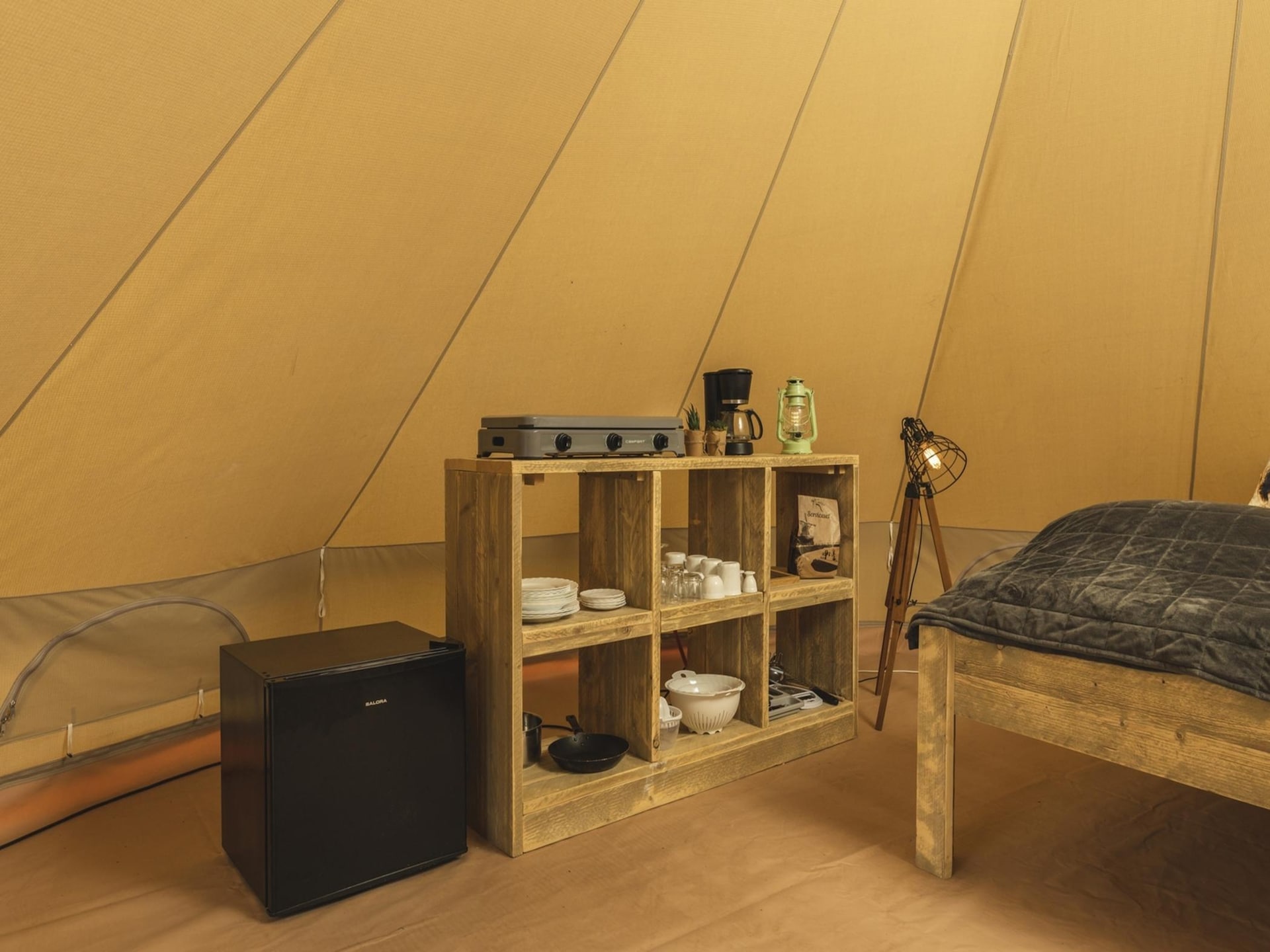 Wellness glamping aan de rivier de Regge in Zuna - foto 4