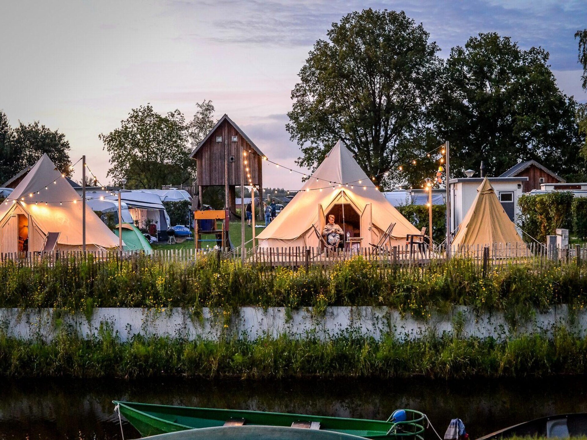 Wellness glamping aan de rivier de Regge in Zuna - foto 6