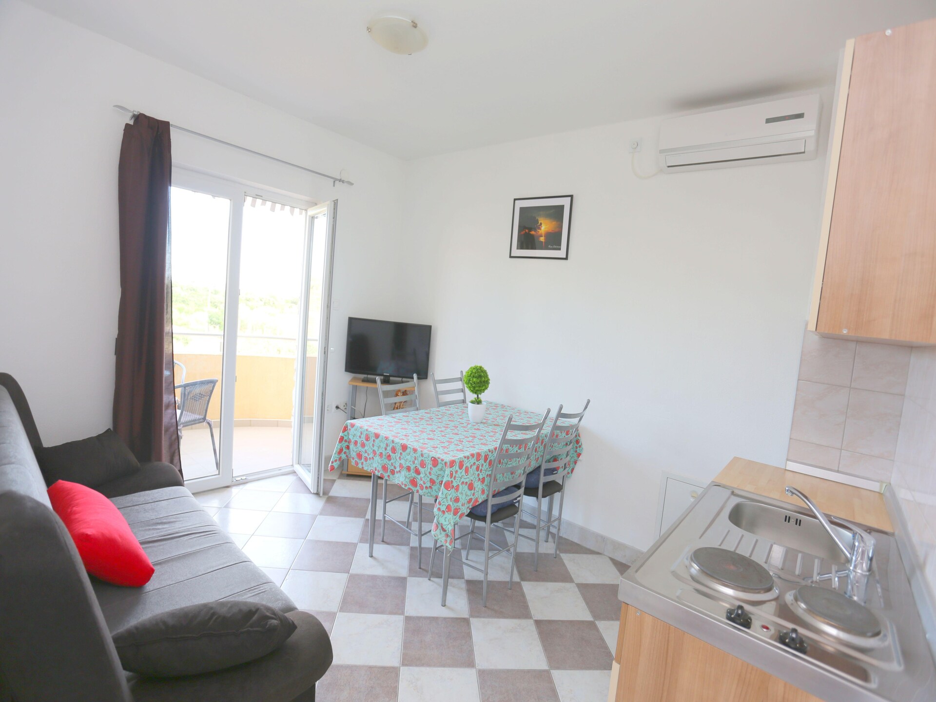 Ruim appartement voor 8 personen met zwembad nabij Biograd - foto 12