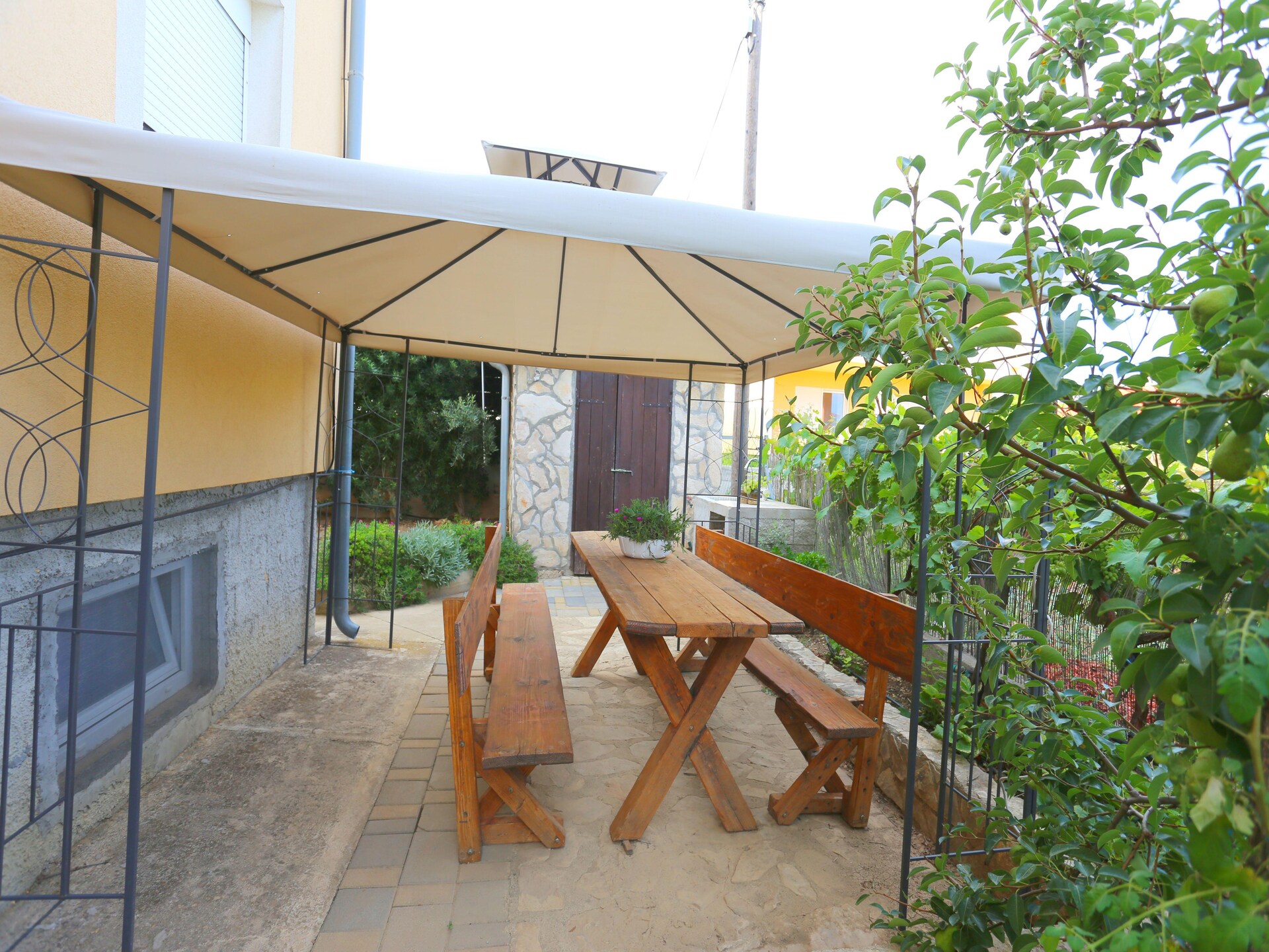 Ruim appartement voor 8 personen met zwembad nabij Biograd - foto 7