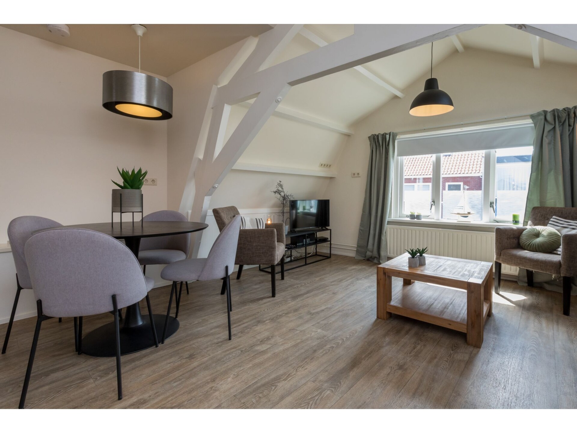 Gezellig appartement in hartje Westkapelle, 150m van zee - foto 2