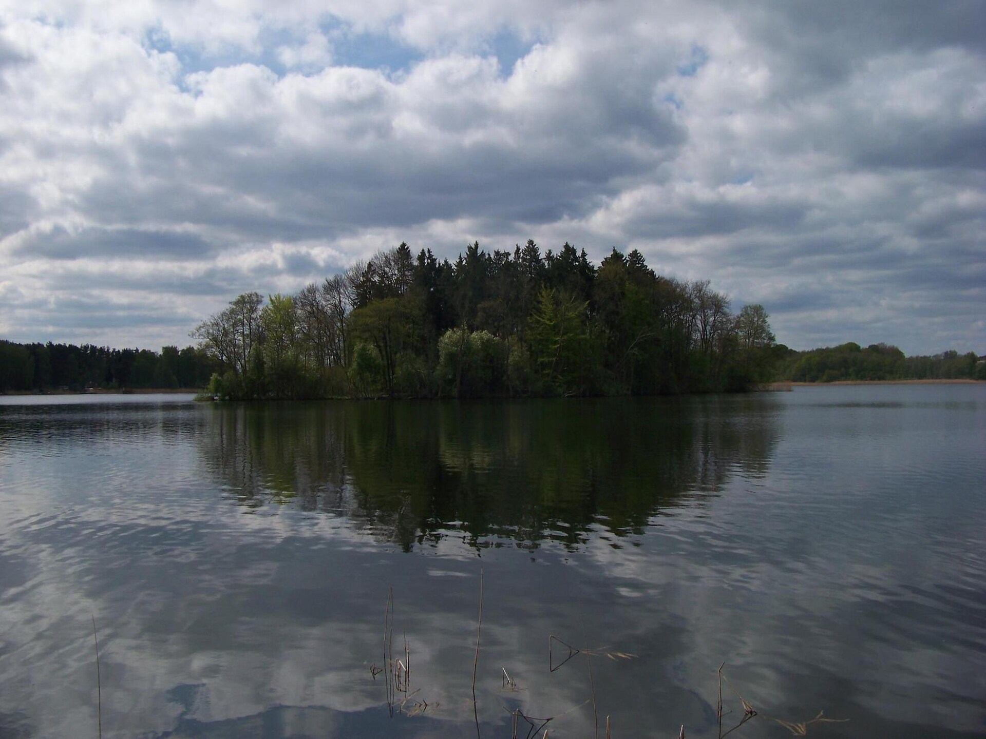 Gerenoveerd vakantiehuis op 150m van de Krakower Obersee met grote tuin - foto 15