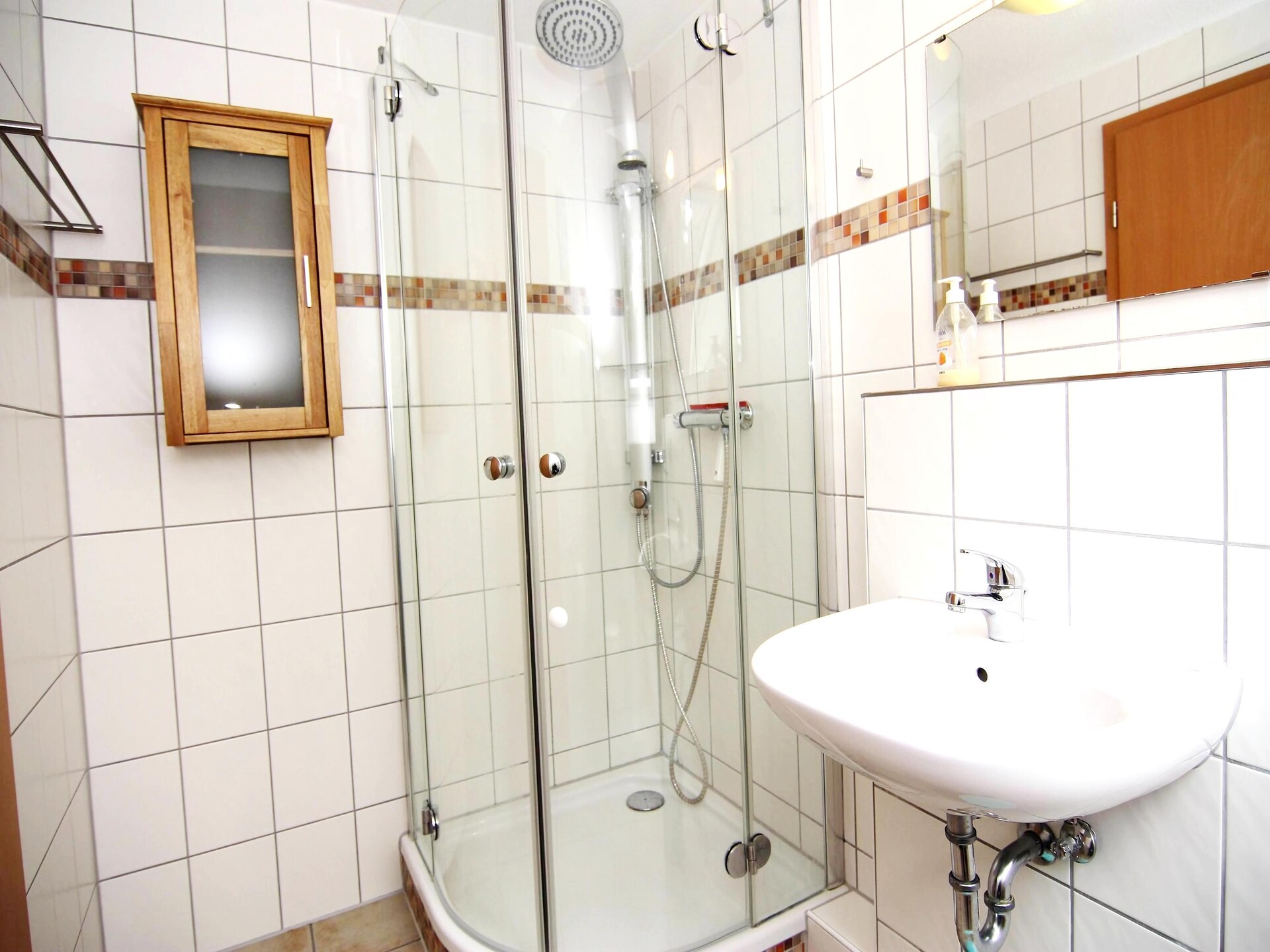 Op 300 m van zee: Ruim appartement in Trassenheide voor 8 personen - foto 37