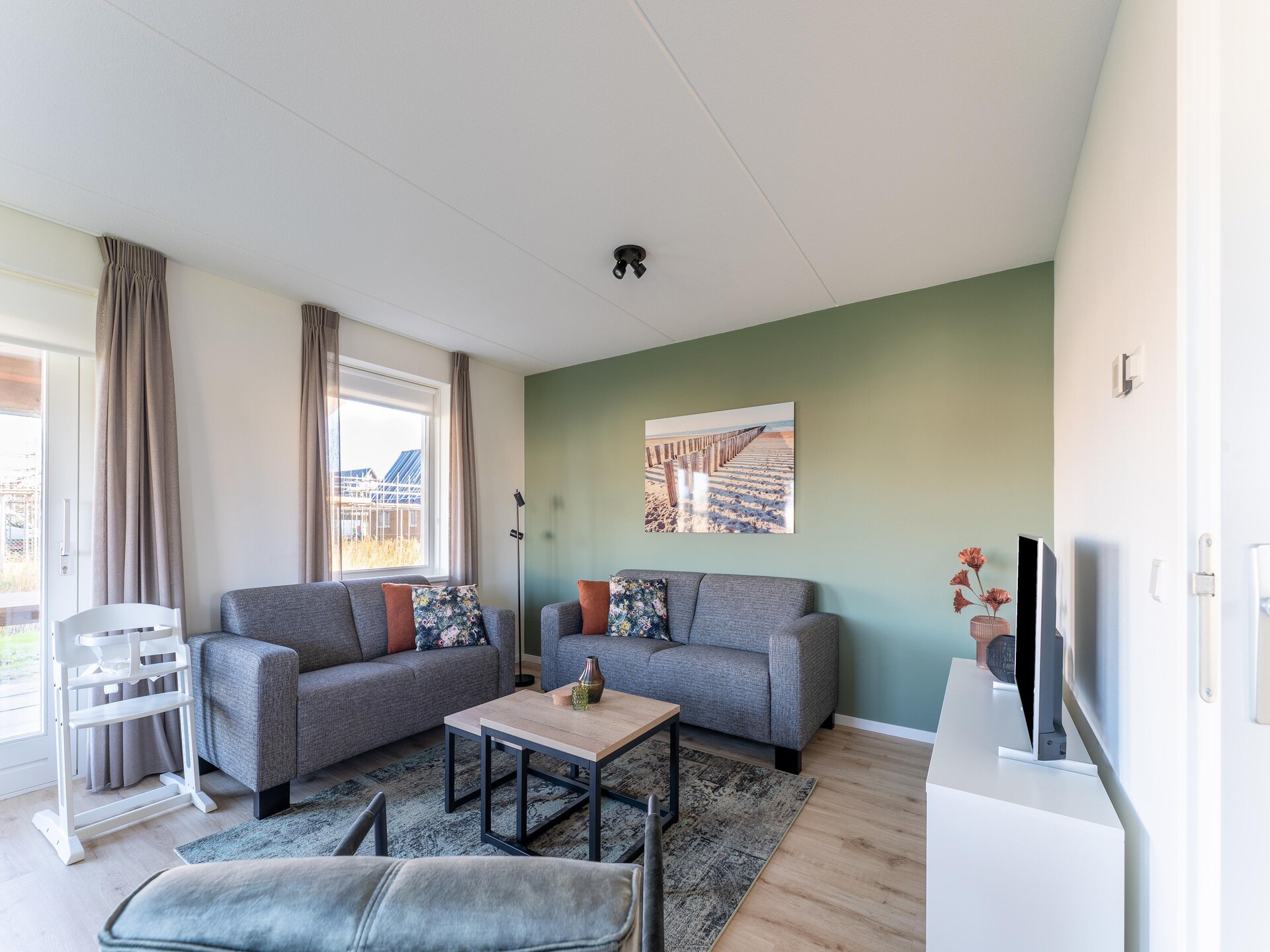Stijlvol vakantiehuis De Smient: luxe, rust en hondvriendelijk strand op 450m - foto 2