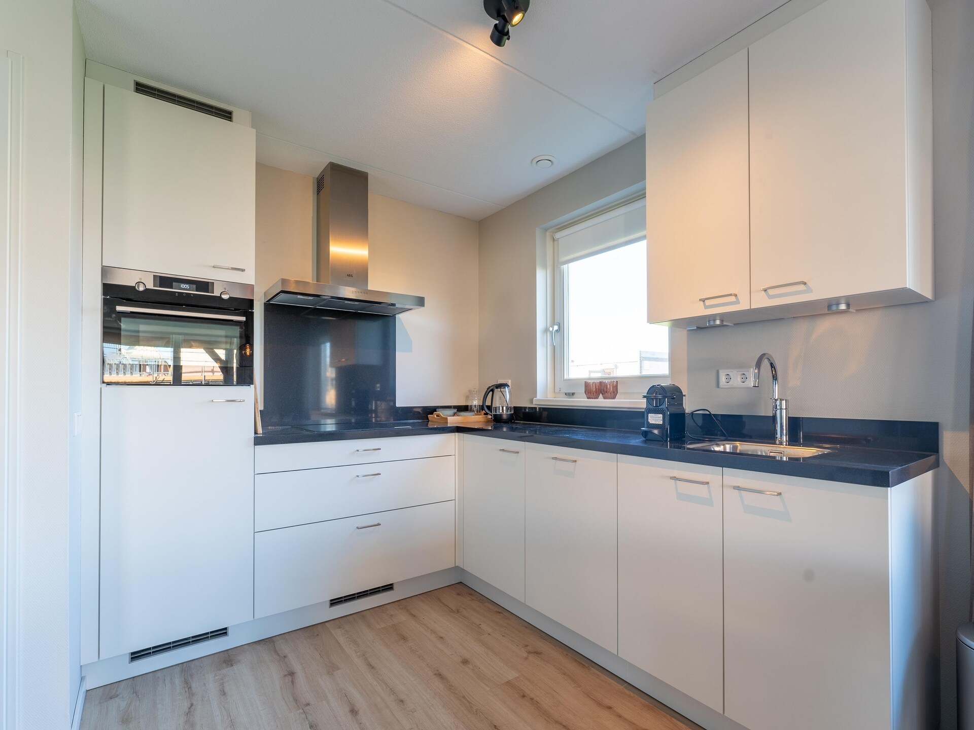 Stijlvol vakantiehuis De Smient: luxe, rust en hondvriendelijk strand op 450m - foto 16