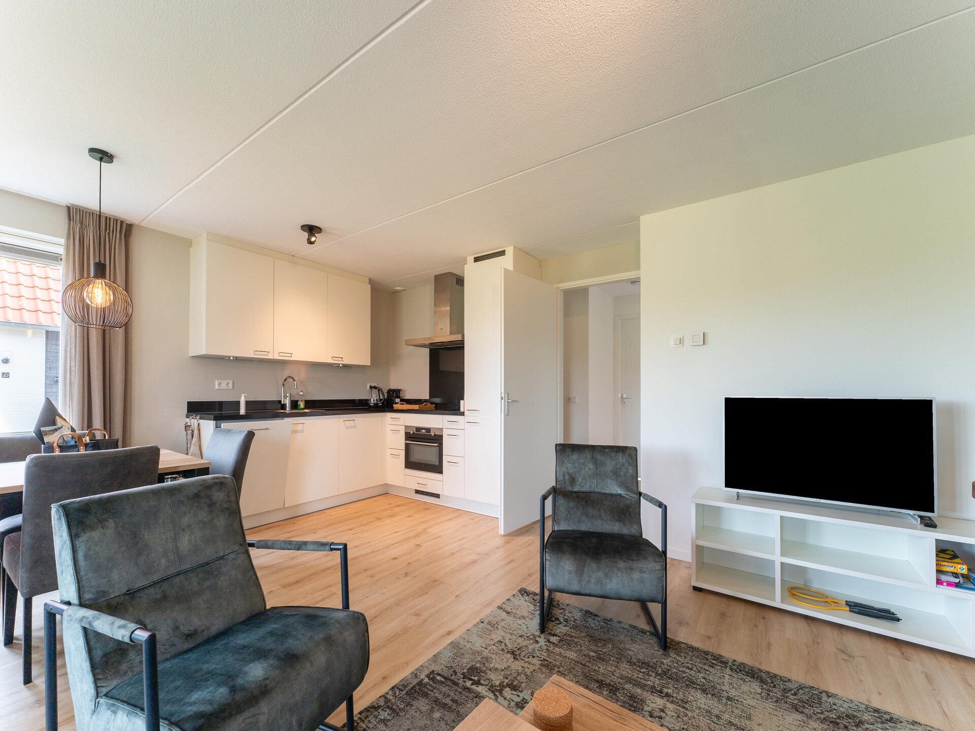 Luxe wellnessvakantiehuis De Reiger met bubbelbad, 300m van het strand - foto 10