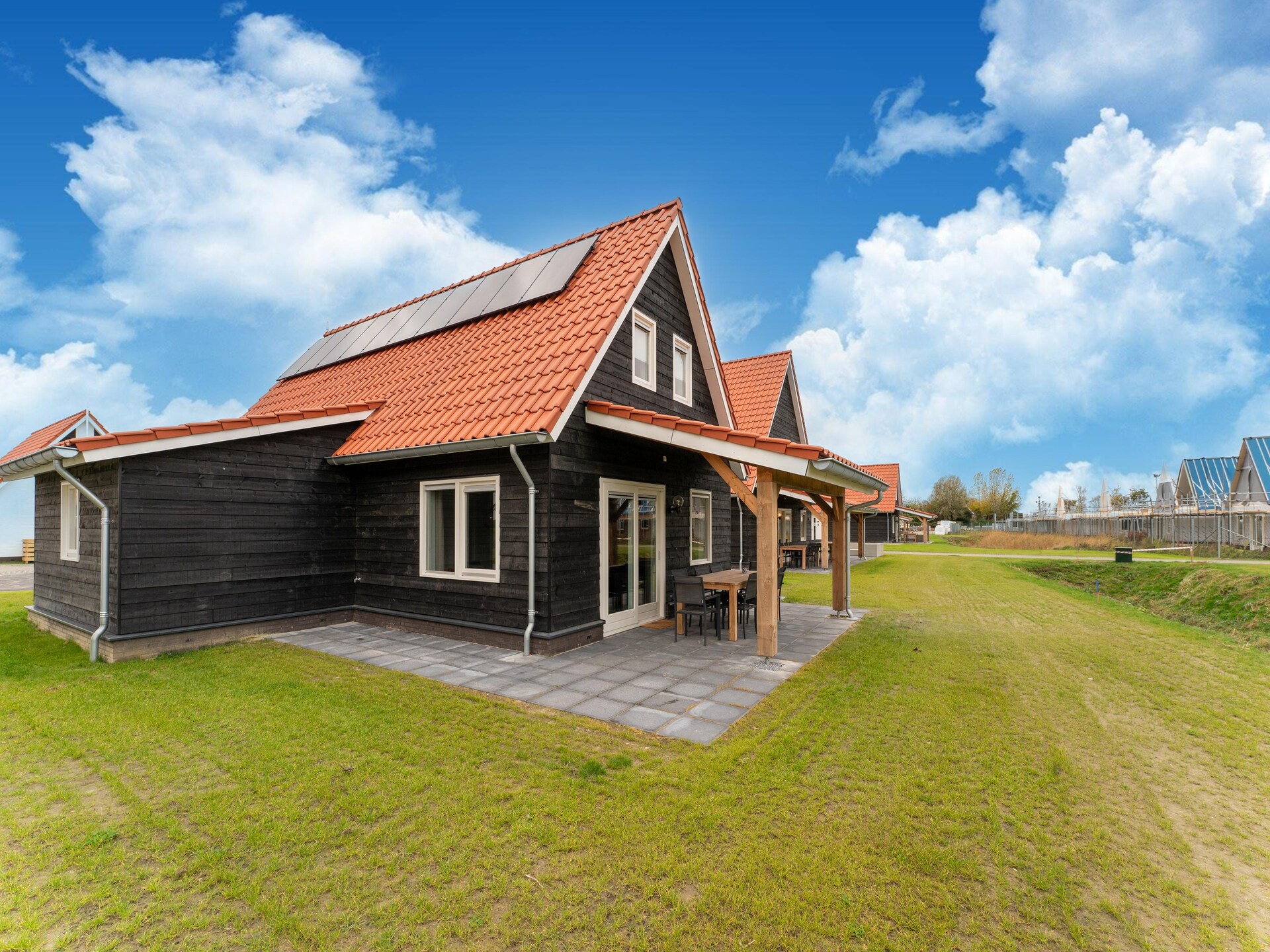 Luxe wellnessvakantiehuis De Reiger met bubbelbad, 300m van het strand - foto 13