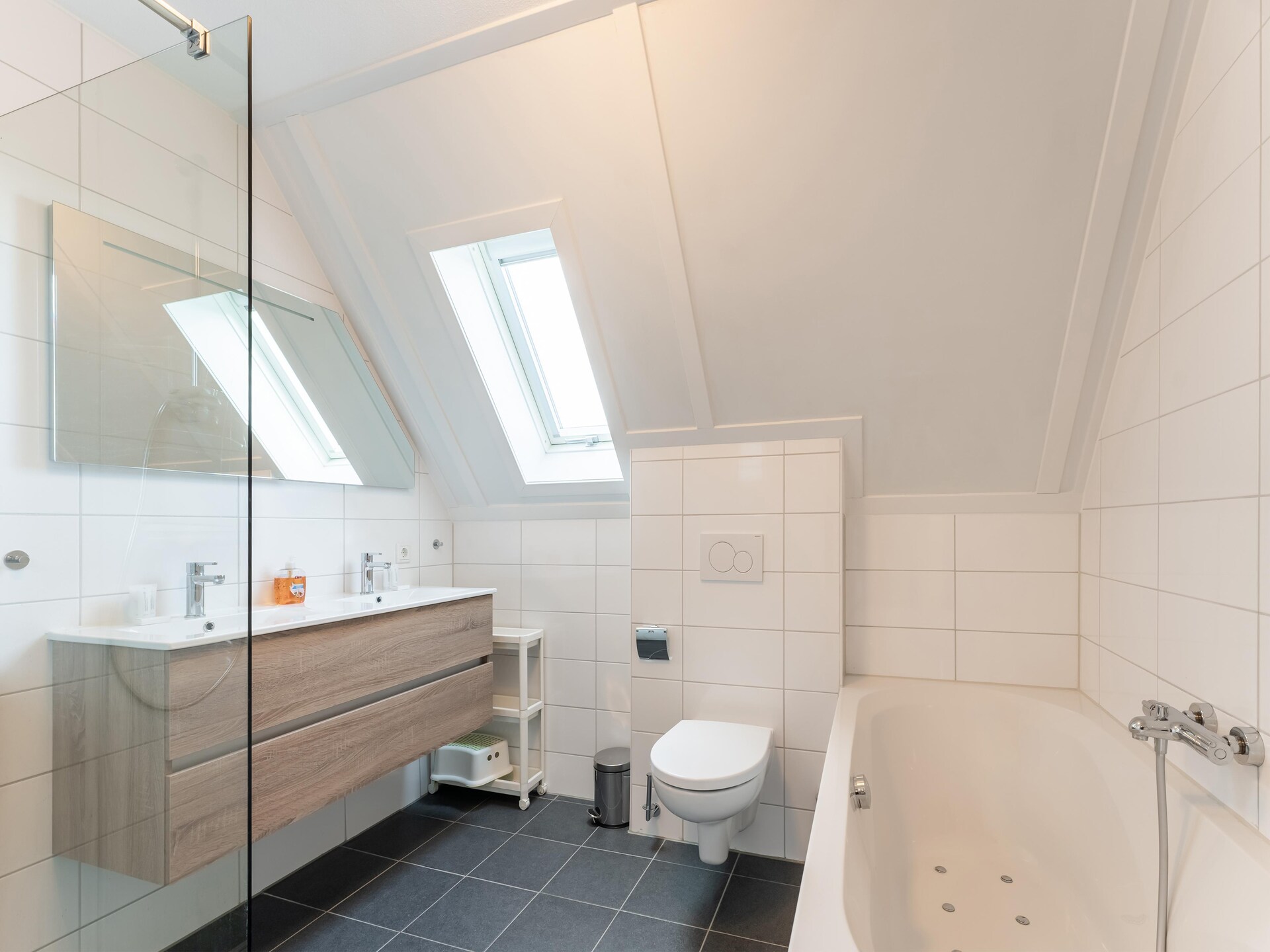 De Pelikaan: luxe vakantiehuis met sauna en bubbelbad aan de Zeeuwse kust - foto 33