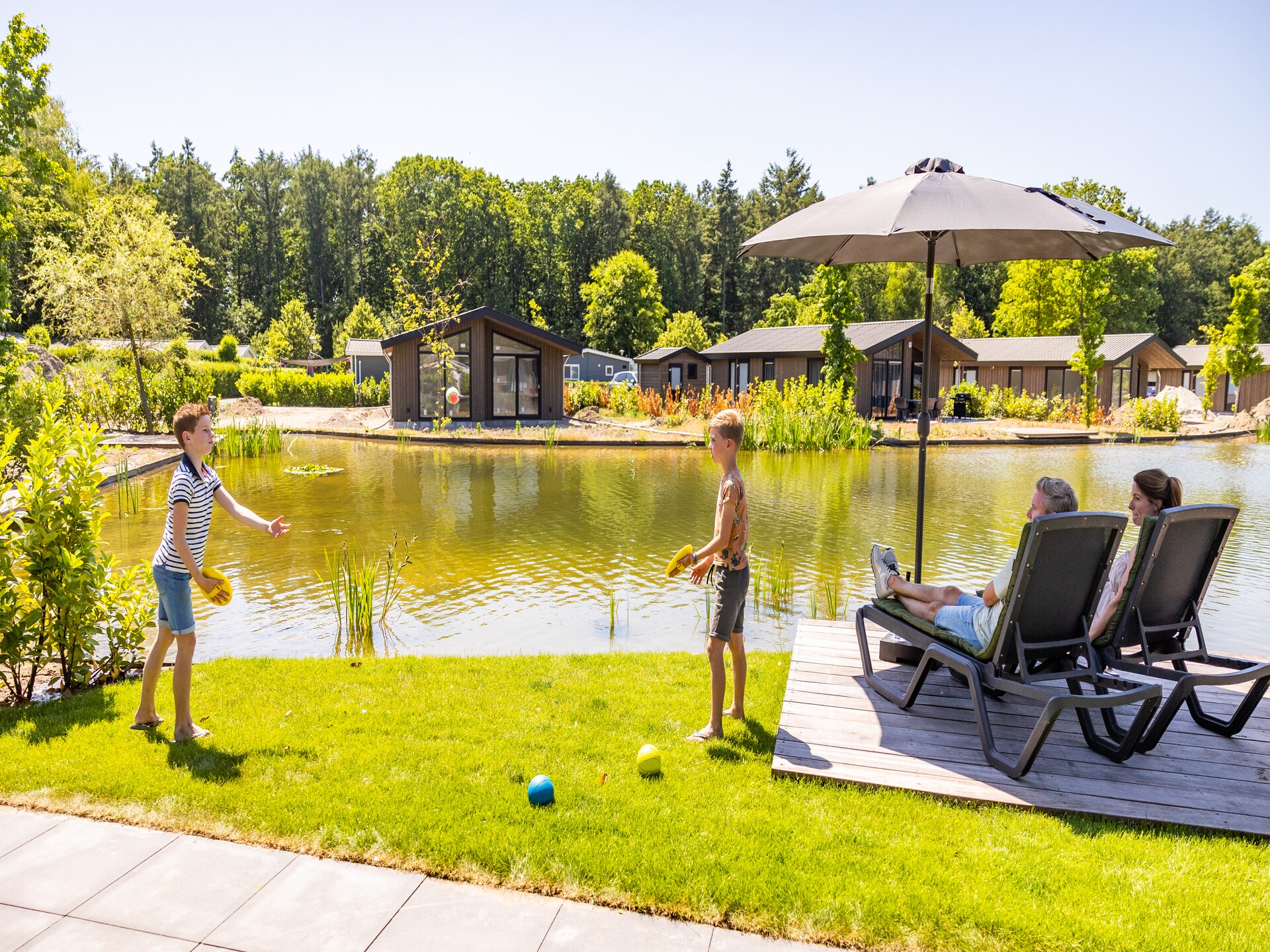 Modern chalet aan het water met hondenvriendelijke tuin in Veldhoven - foto 16