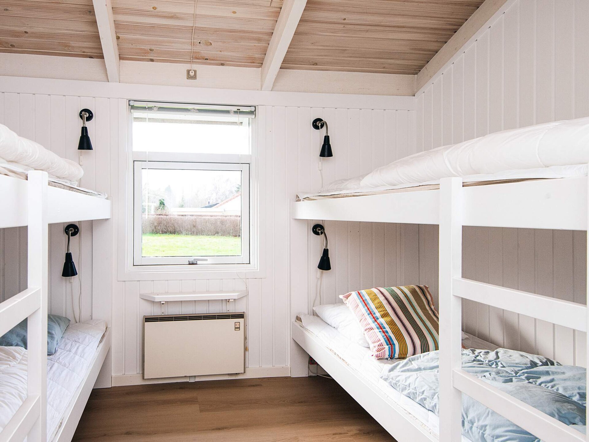 Ruim vakantiehuis met sauna & whirlpool op 250 meter van zee - foto 36