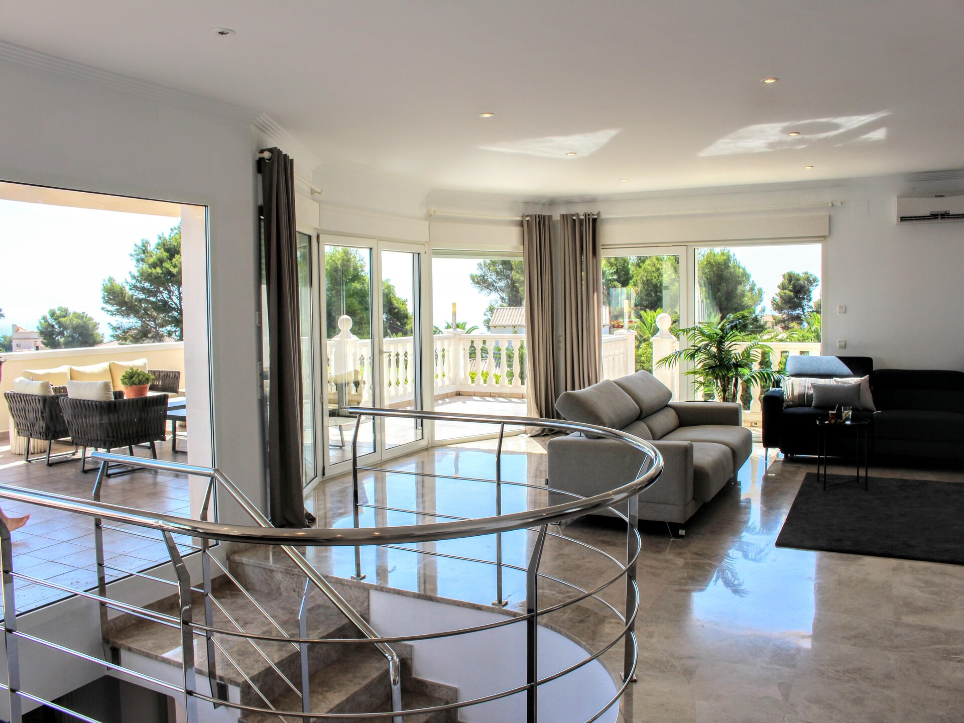Zonnige designvilla met privézwembad en weids uitzicht in Javea - foto 17