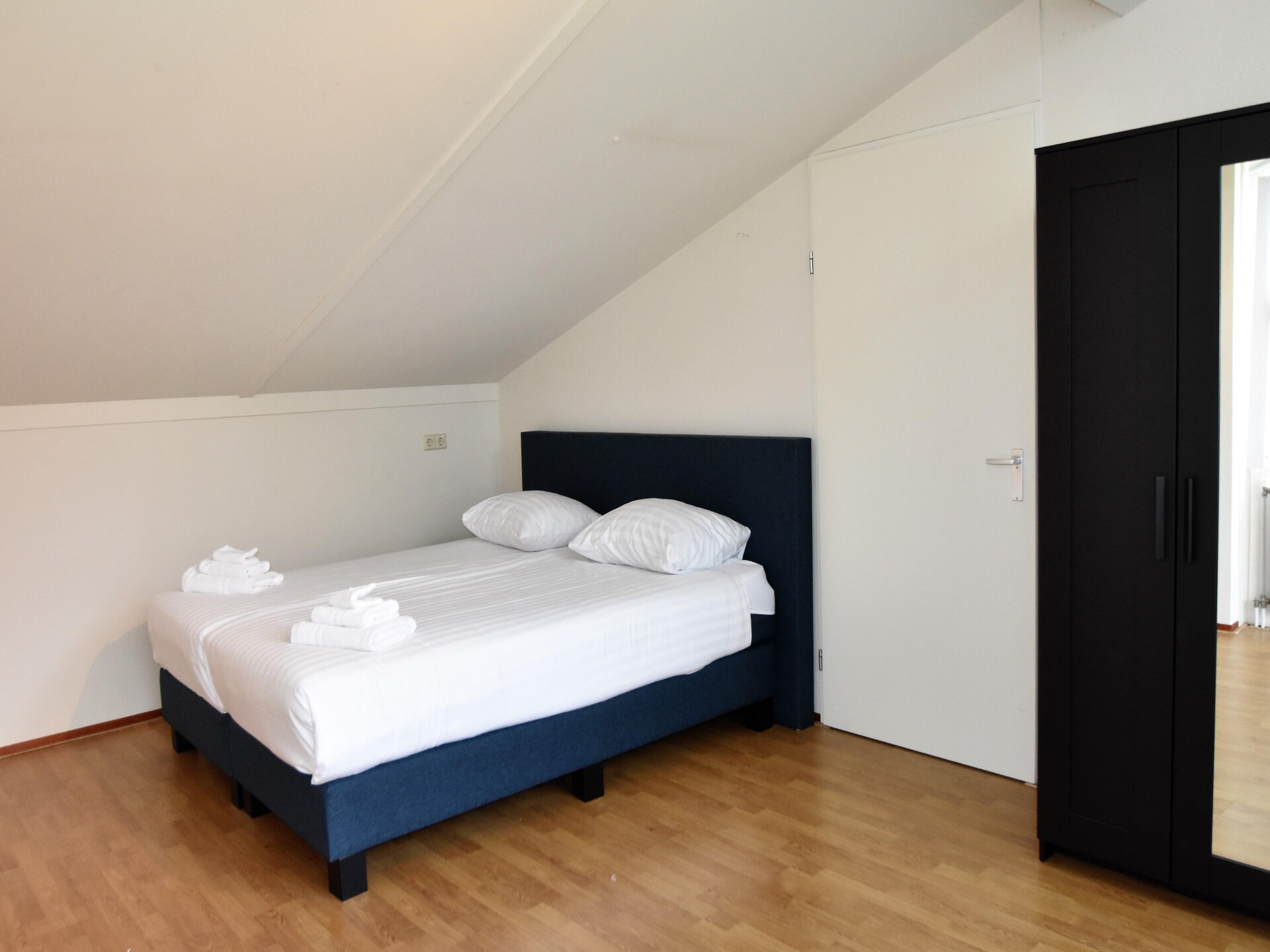 Horsterwold 22: Vrijstaand vakantiehuis met zwembad en tennisbaan in Zeewolde - foto 7