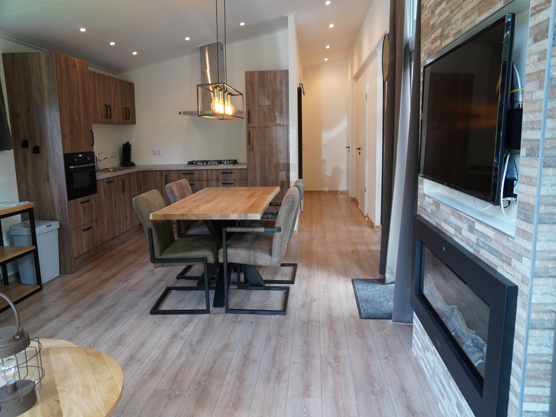 Luxe boshuis met rolstoeltoegankelijke badkamer op de Veluwe - foto 9
