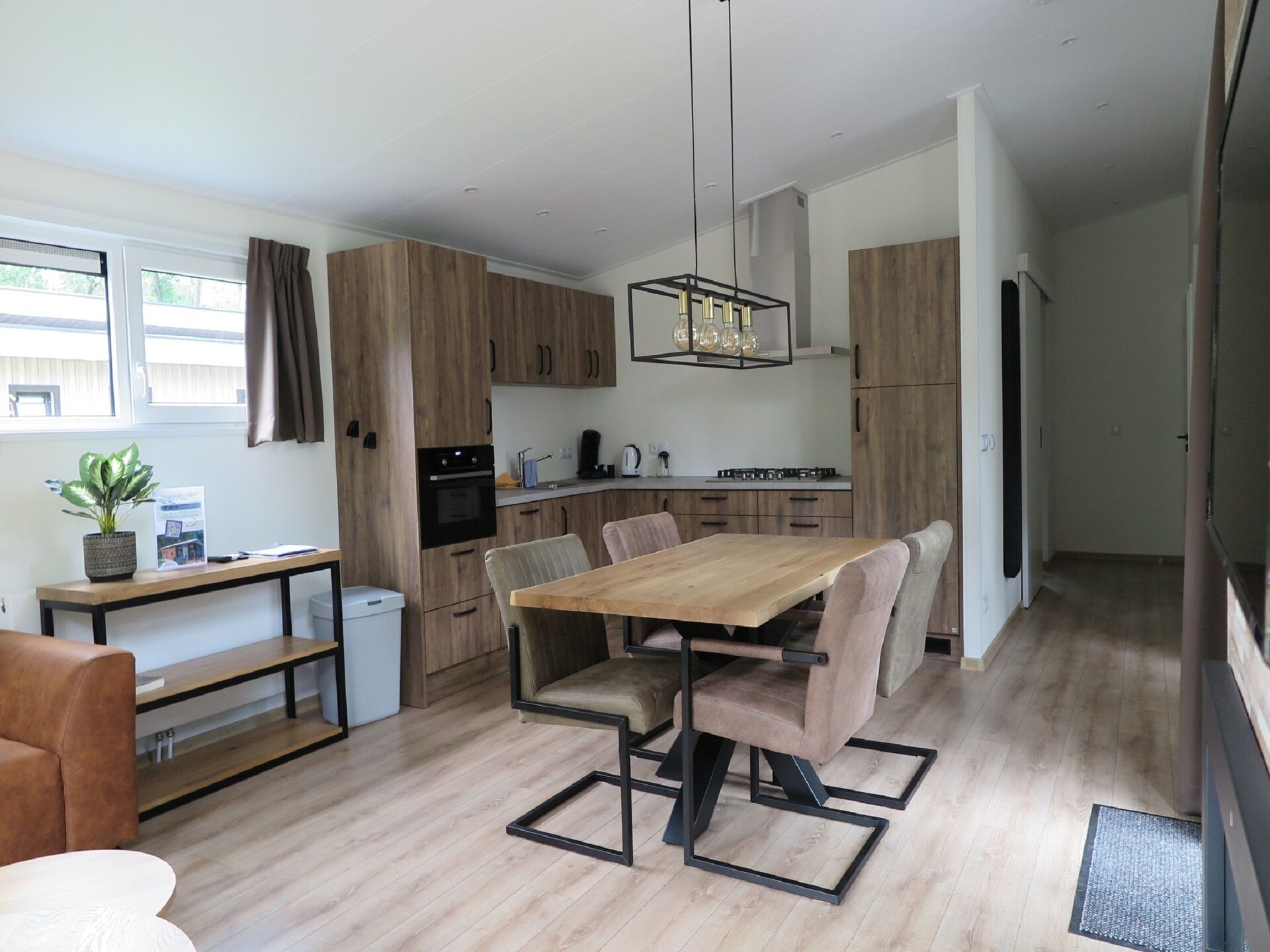 Luxe boshuis met rolstoeltoegankelijke badkamer op de Veluwe - foto 11