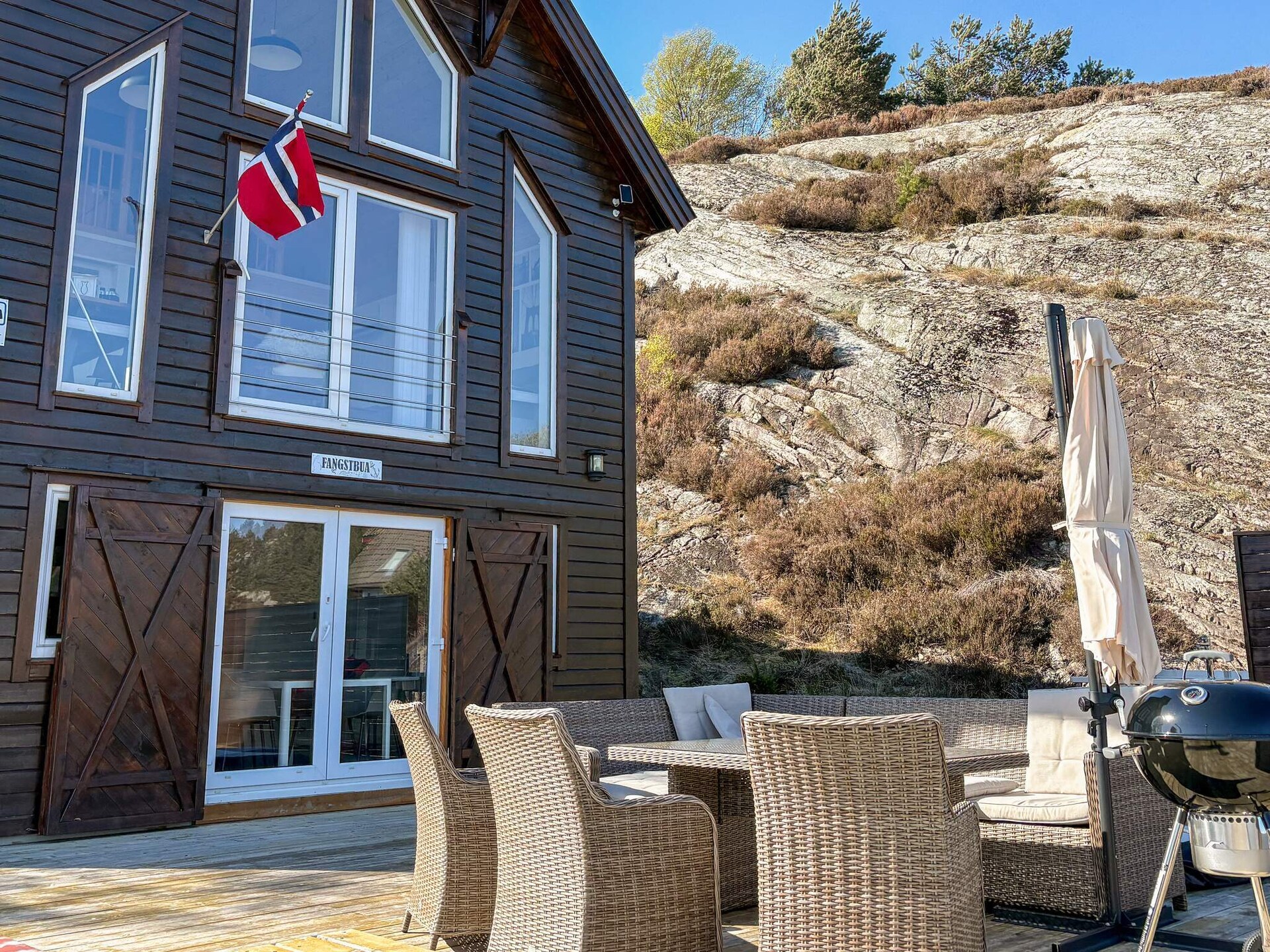 6-persoons vakantiehuis aan het meer in Urangsvåg met whirlpool - foto 8