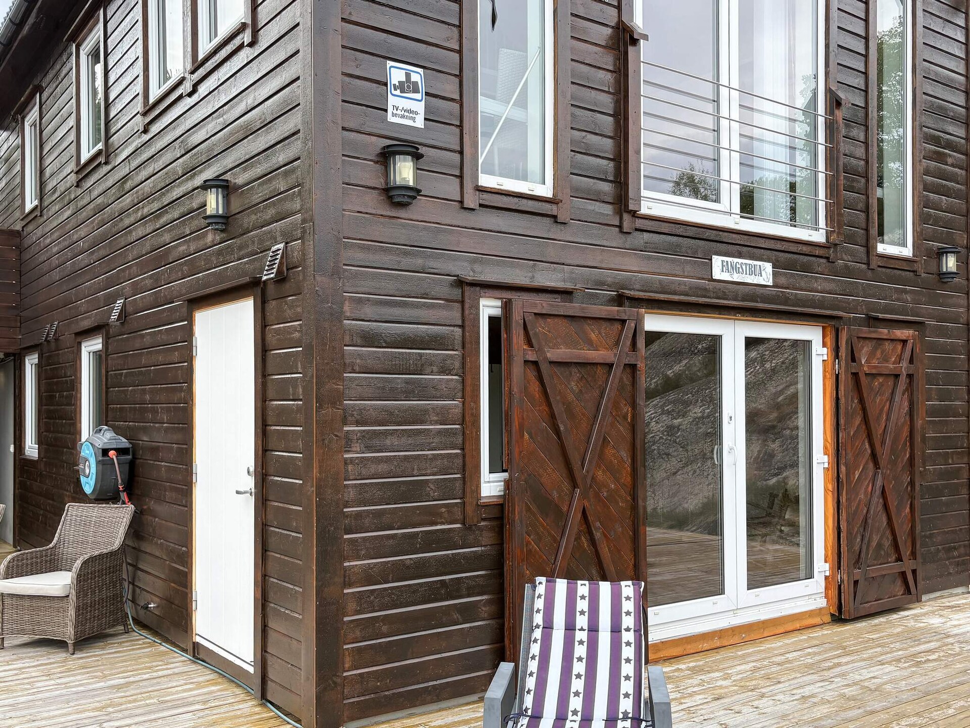 6-persoons vakantiehuis aan het meer in Urangsvåg met whirlpool - foto 10