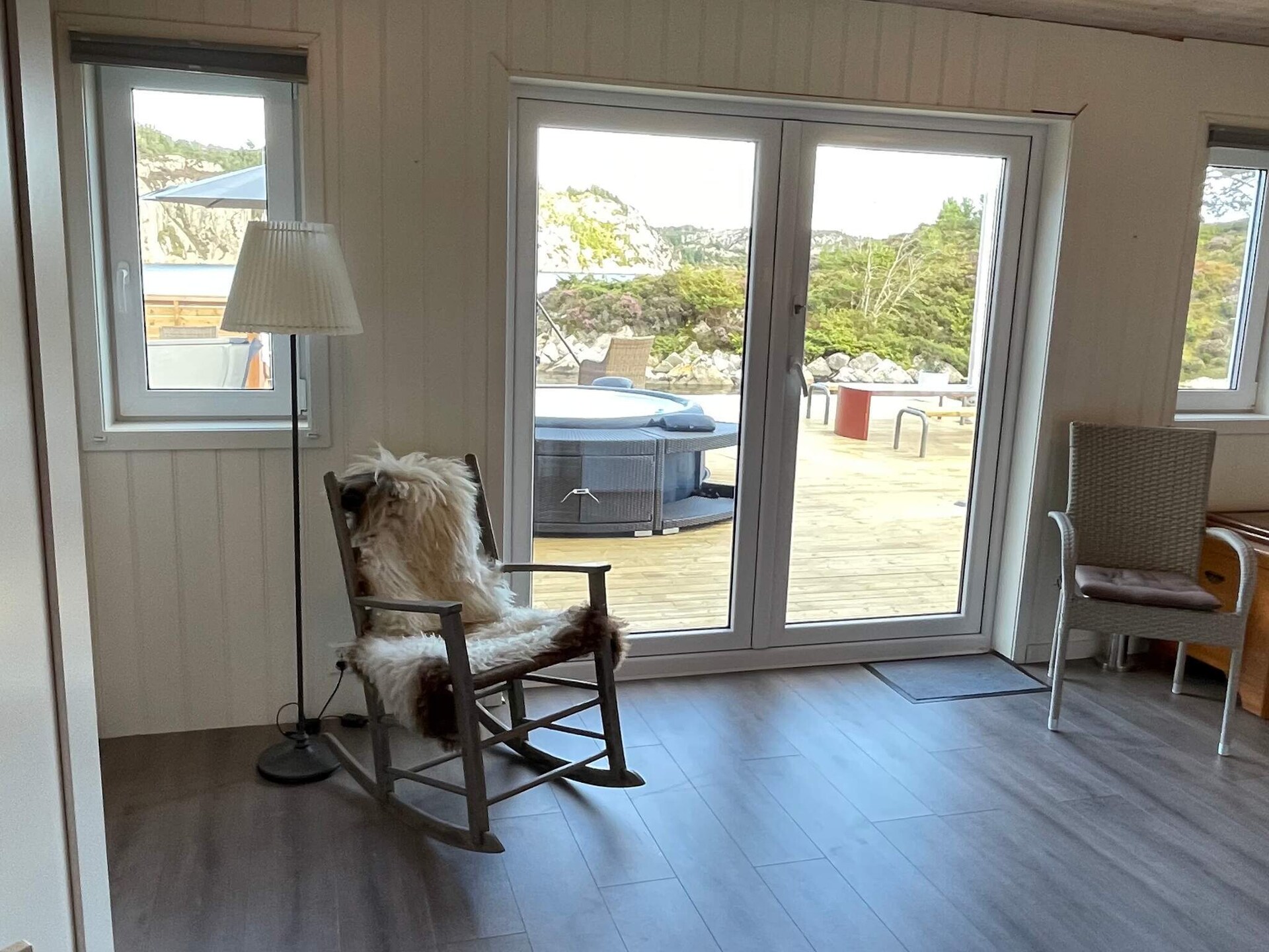 6-persoons vakantiehuis aan het meer in Urangsvåg met whirlpool - foto 89